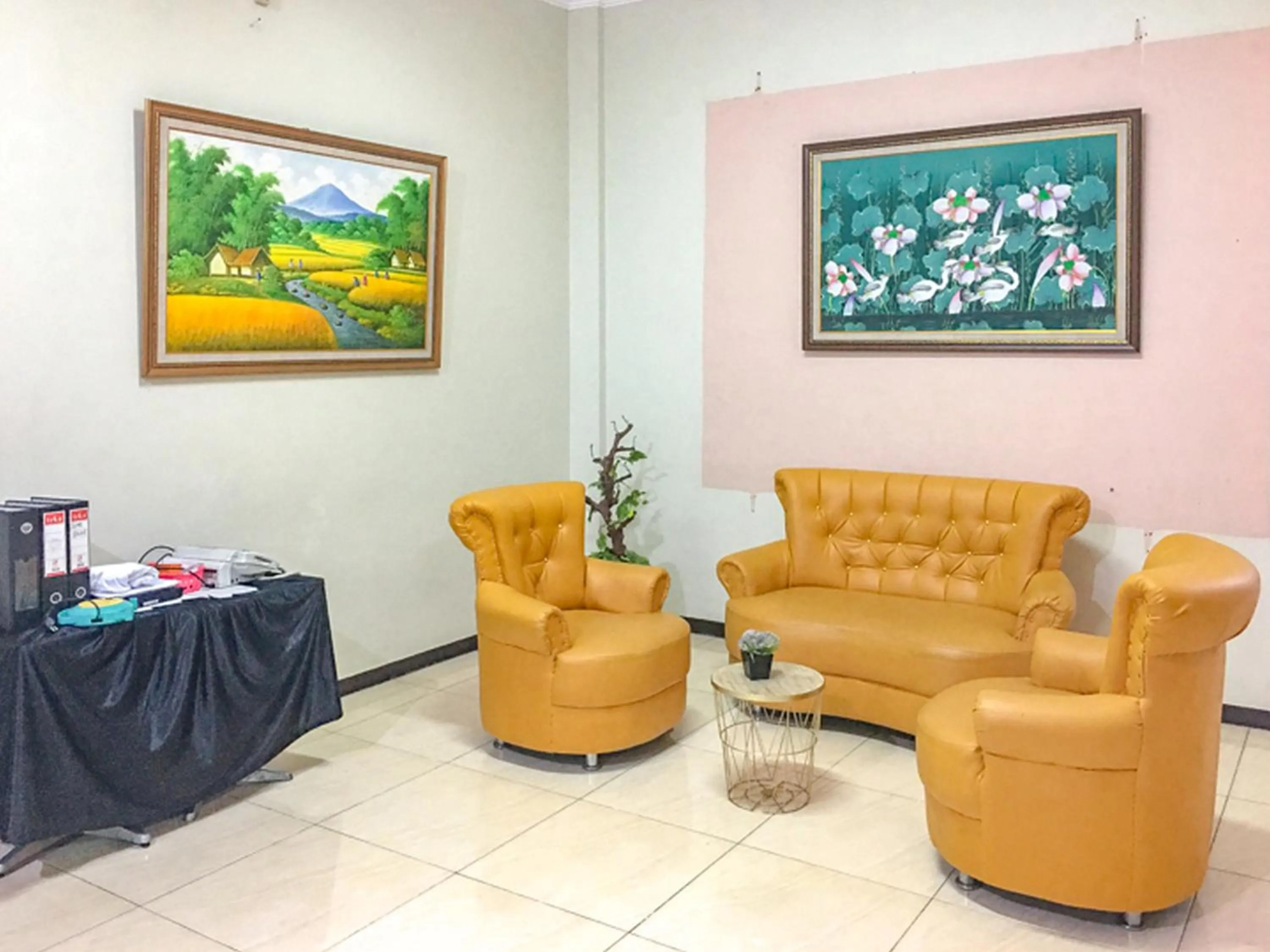 SMESA Edotel Syariah Surabaya Mitra RedDoorz