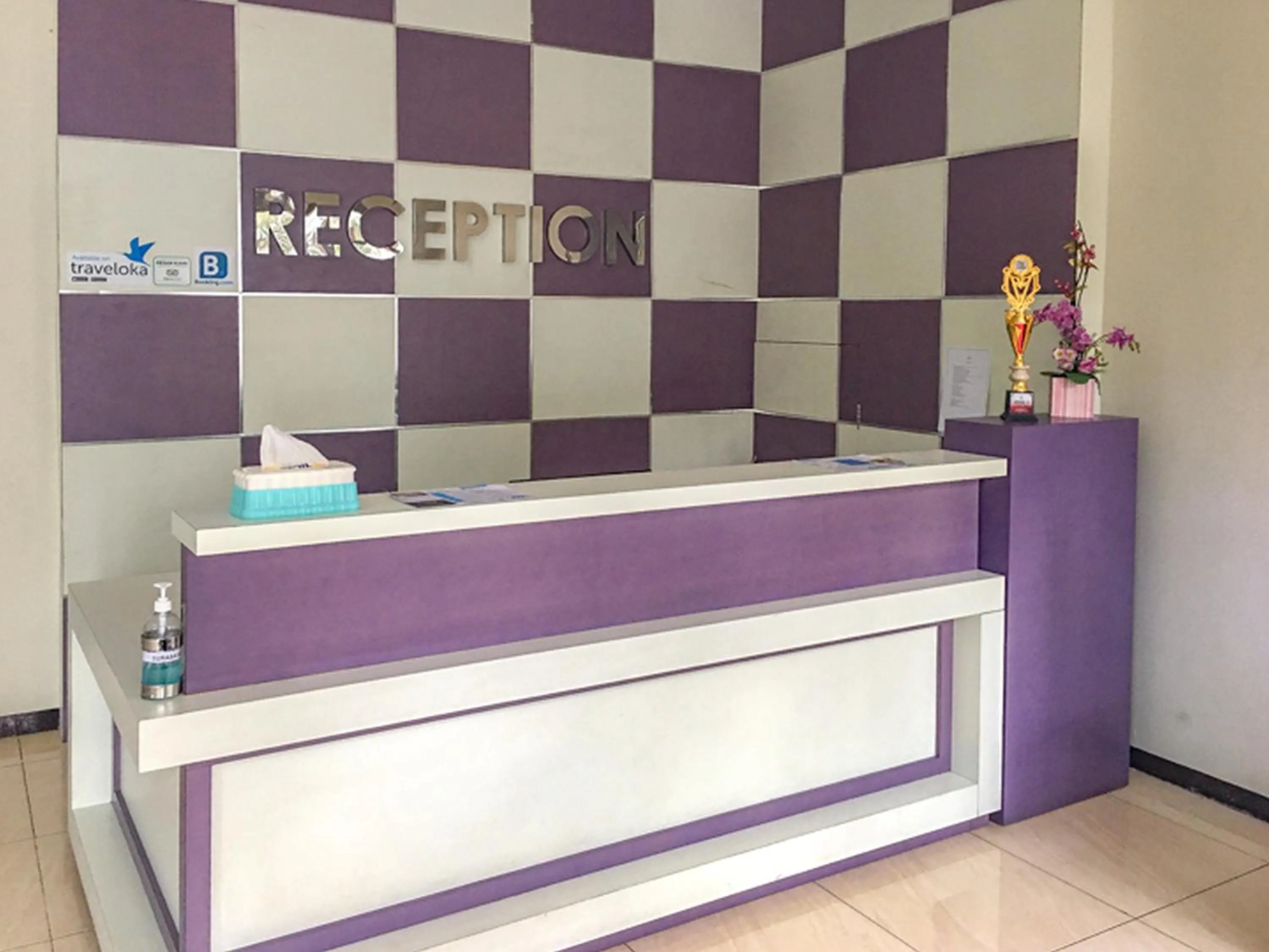 SMESA Edotel Syariah Surabaya Mitra RedDoorz