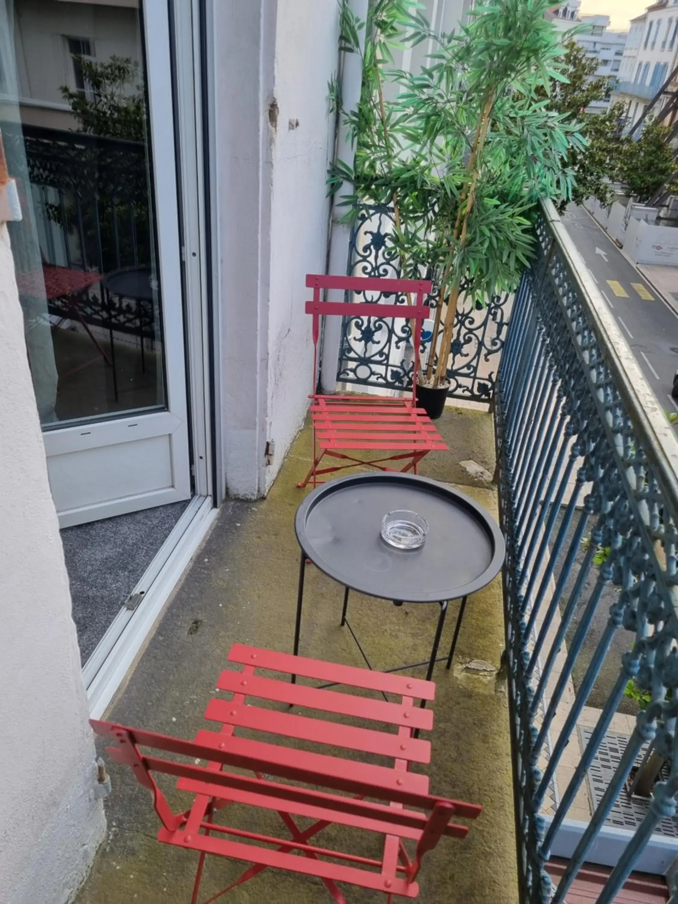 Double Room in Hôtel & Restaurant Le Patio VICHY Double Room in Hôtel & Restaurant Le Patio VICHY