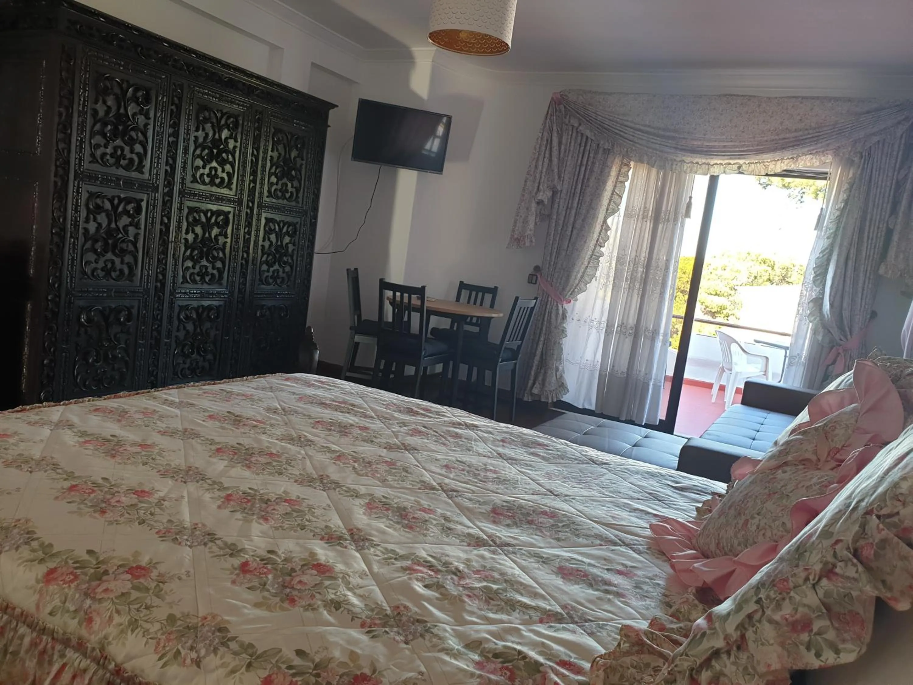 OceanOasis Residences Suites