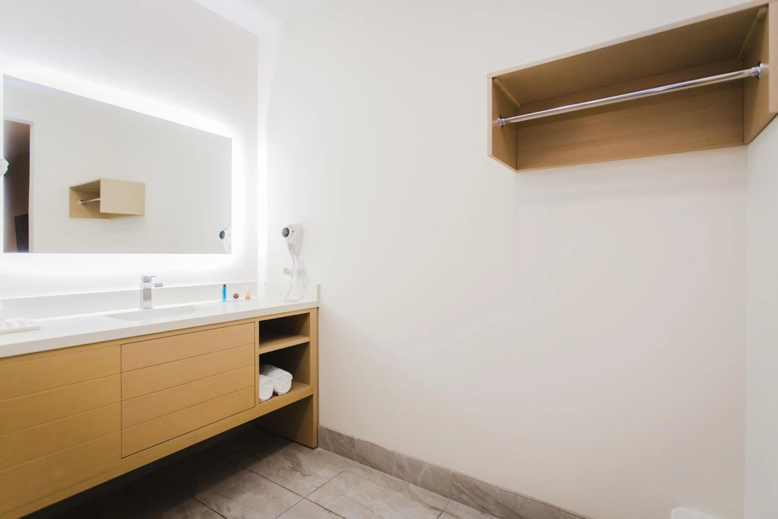 Bathroom in Palace Inn Blue Federal Road