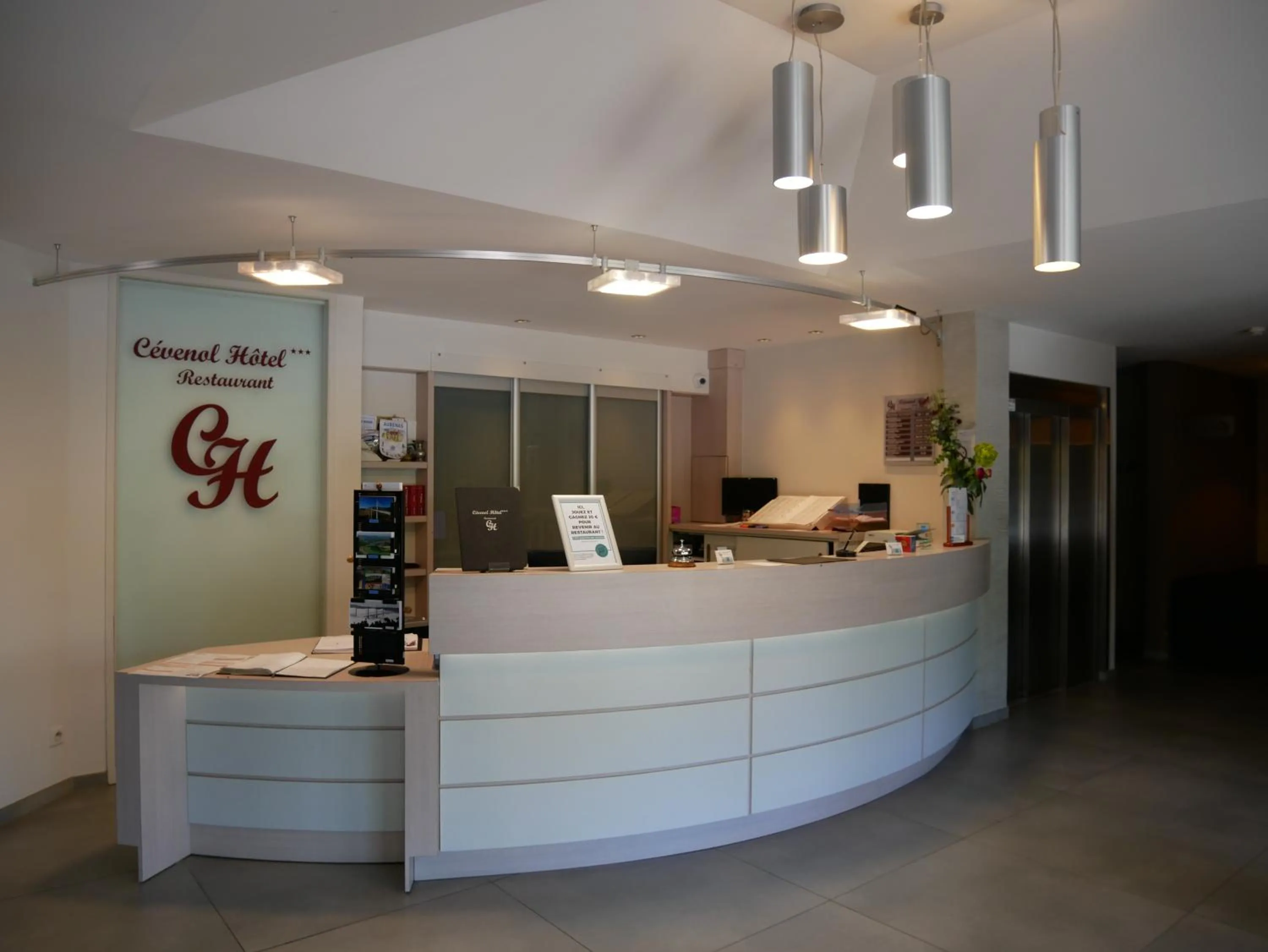 Lobby or reception in Cévenol Hôtel