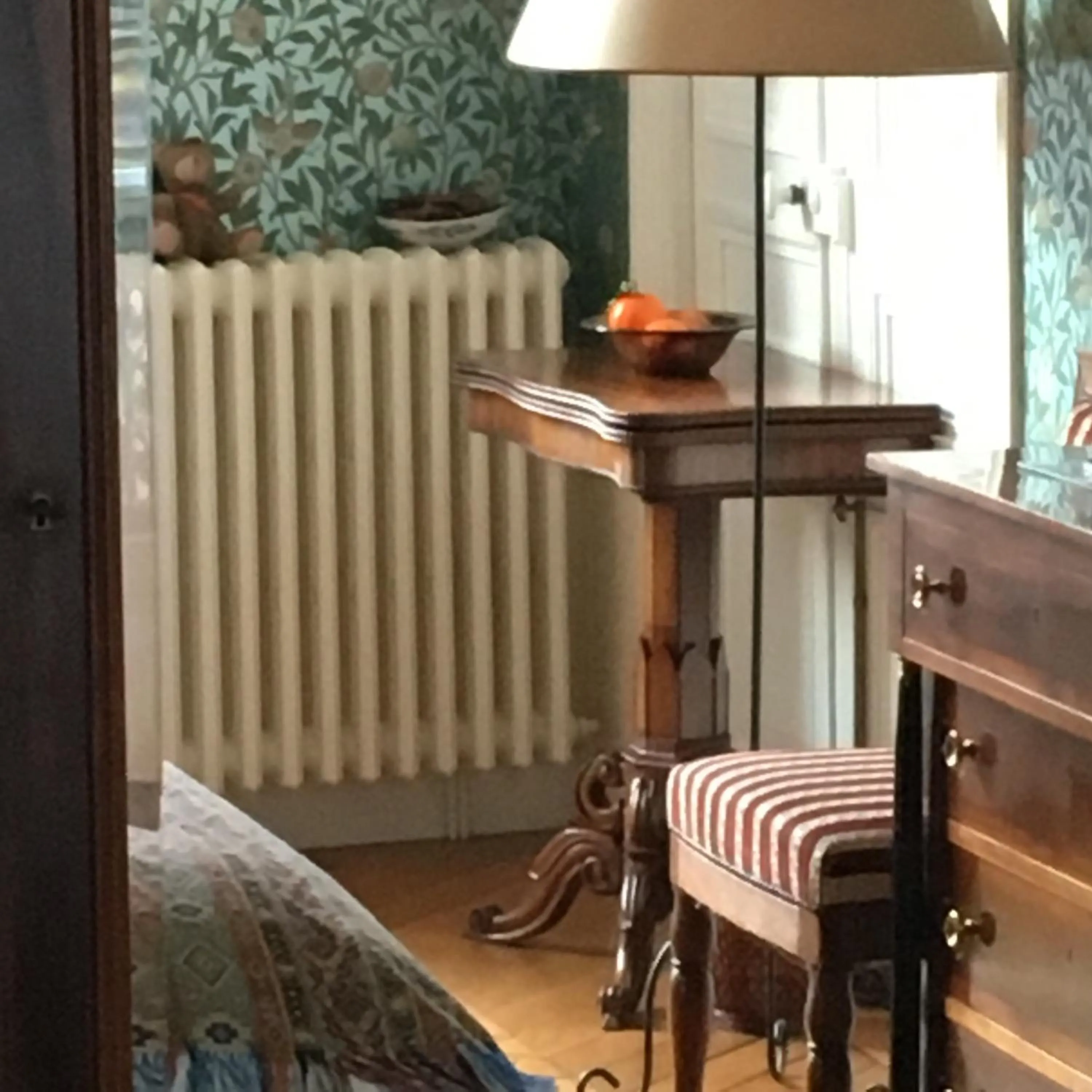 Decorative detail in Le 48 Paris