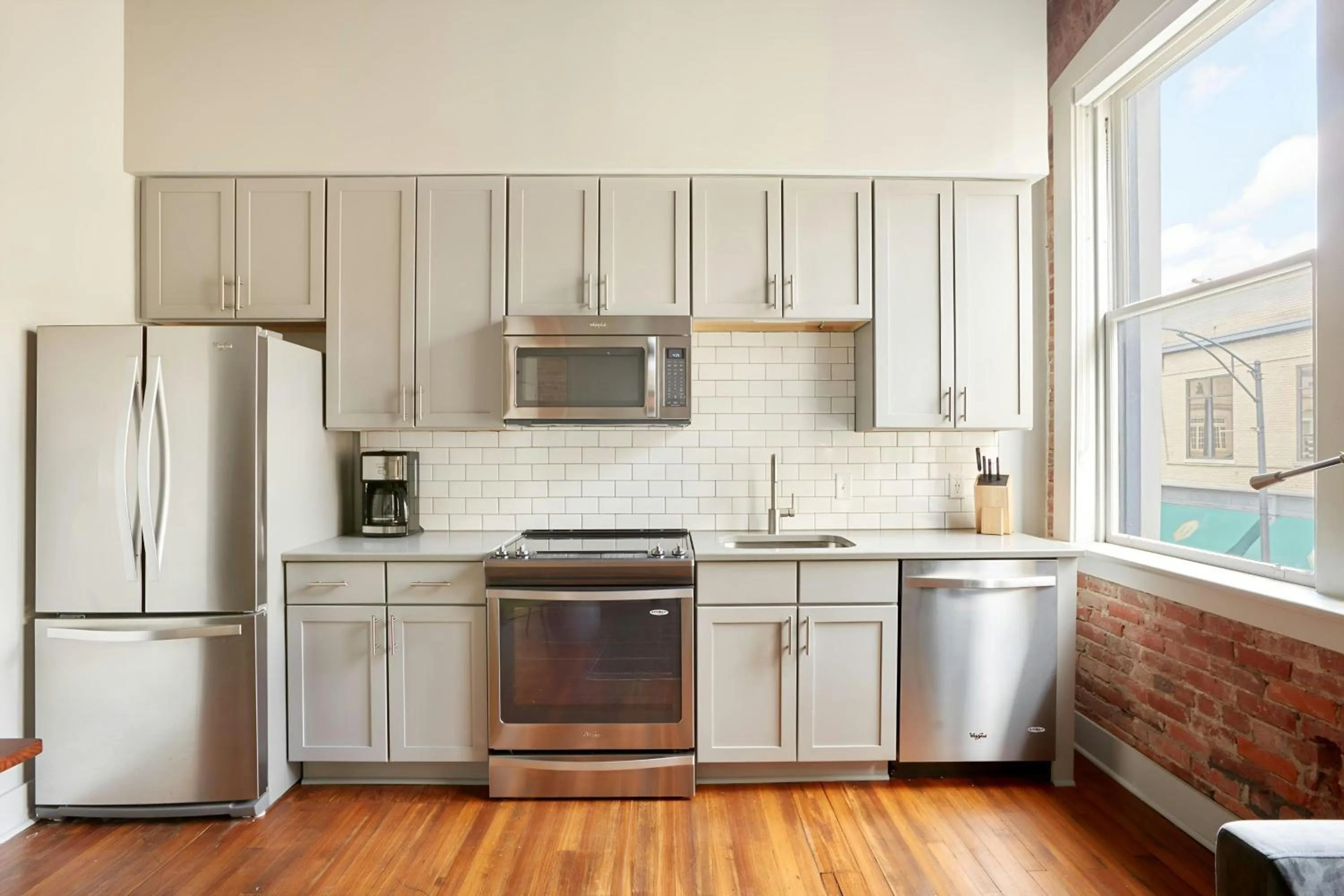 Kitchen or kitchenette in Sonder by Marriott Bonvoy The Drayton Apartments Historic District