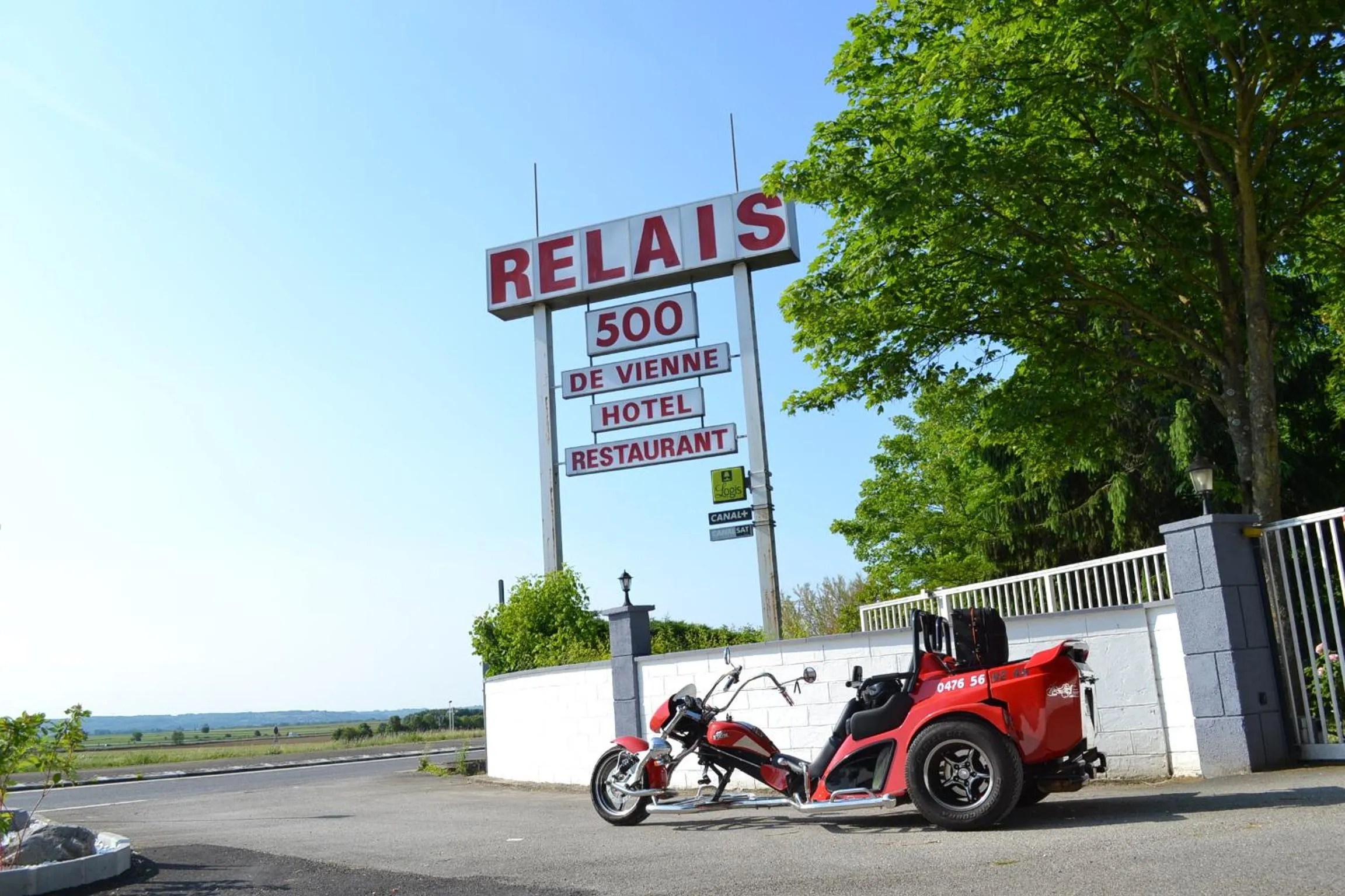 Facade/entrance in Relais 500 De Vienne