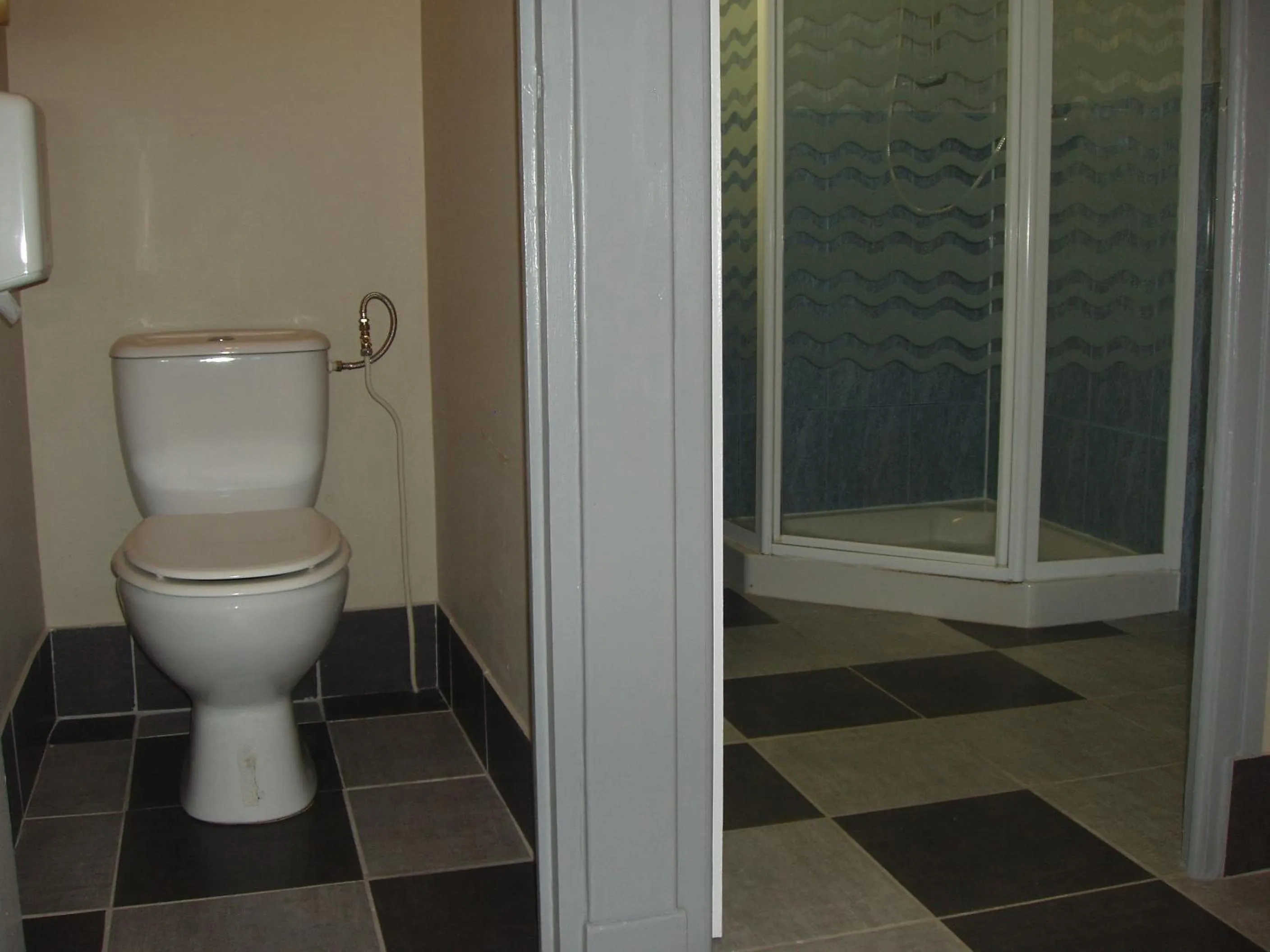 Toilet, Bathroom in Relais 500 De Vienne