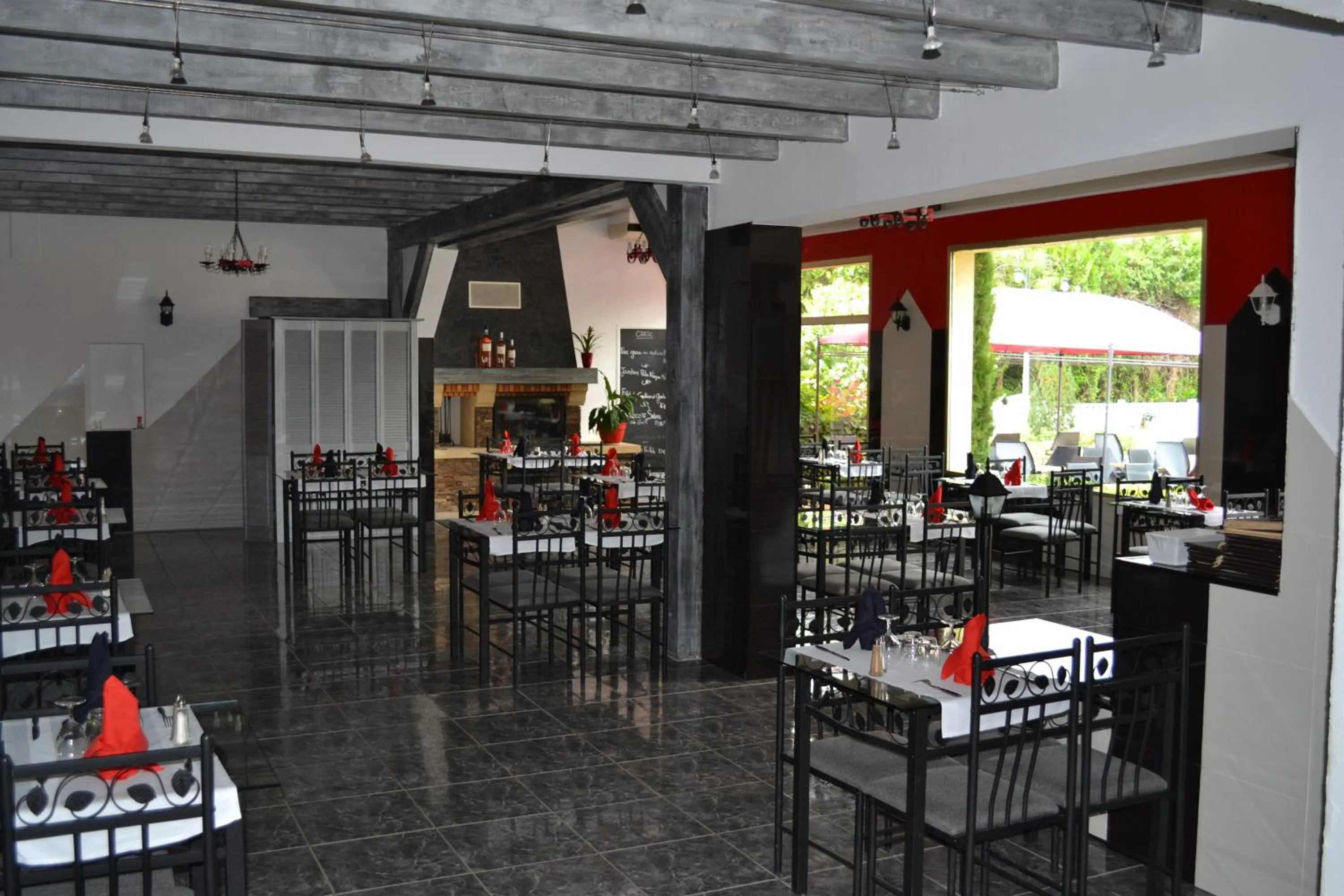 Restaurant/Places to Eat in Relais 500 De Vienne