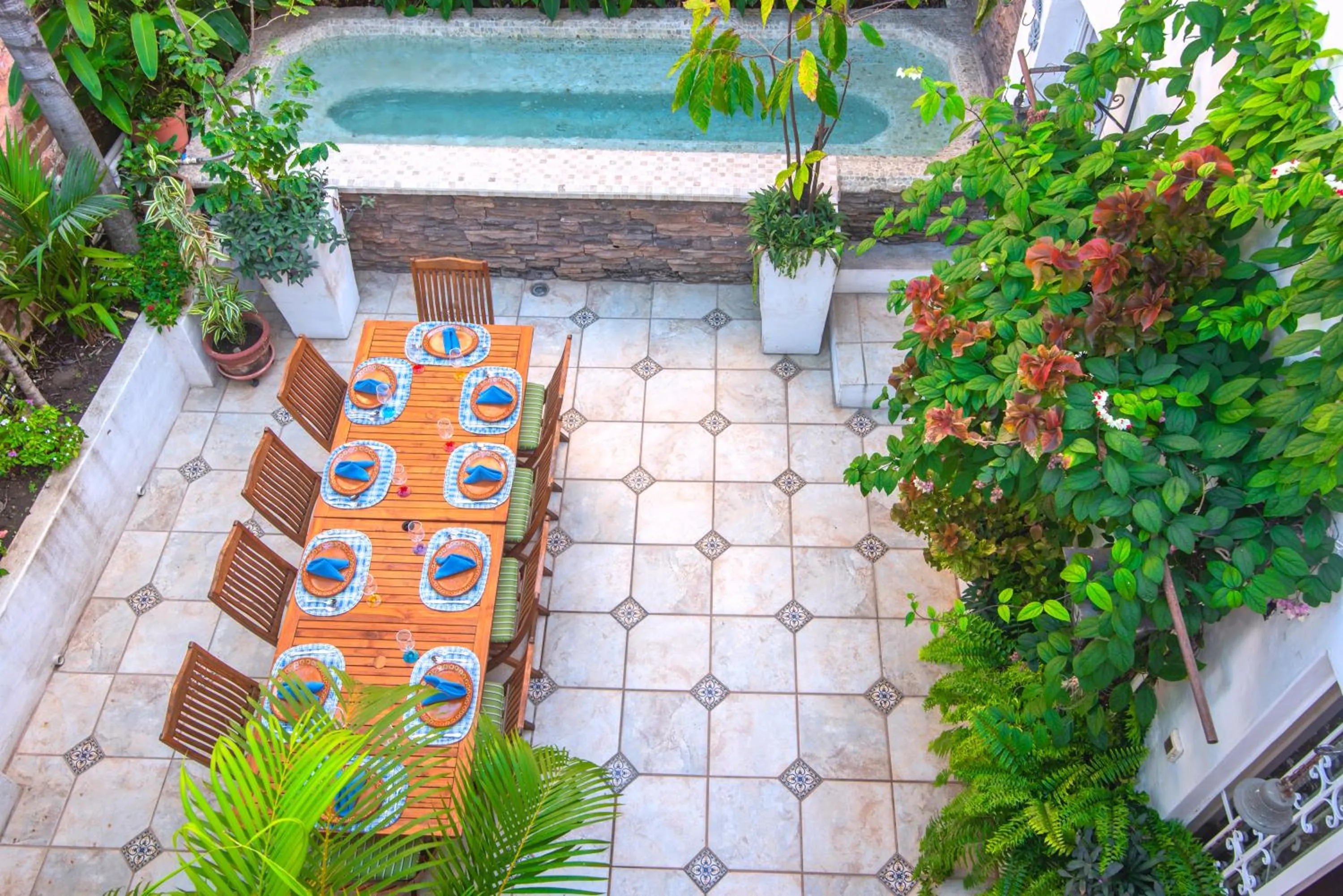 Casa Romance Escondido