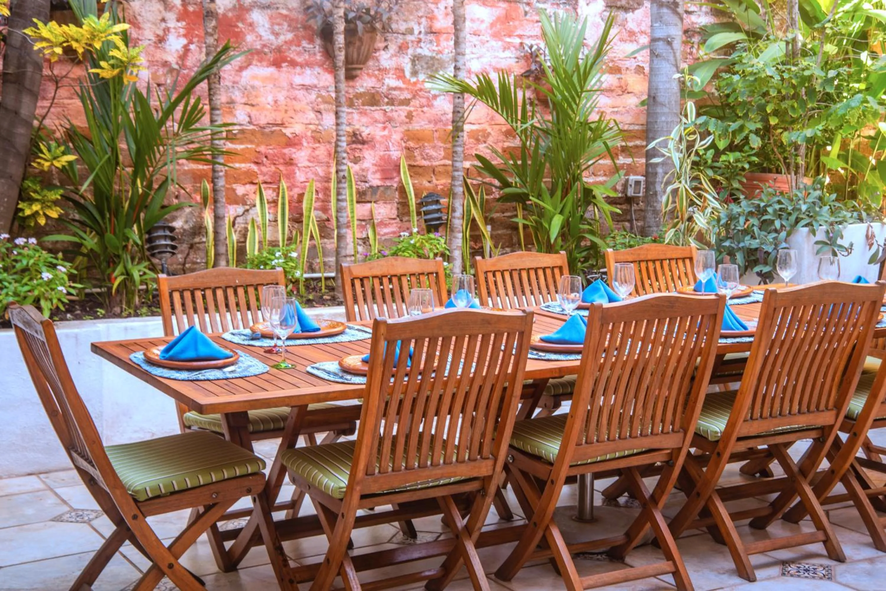 Casa Romance Escondido