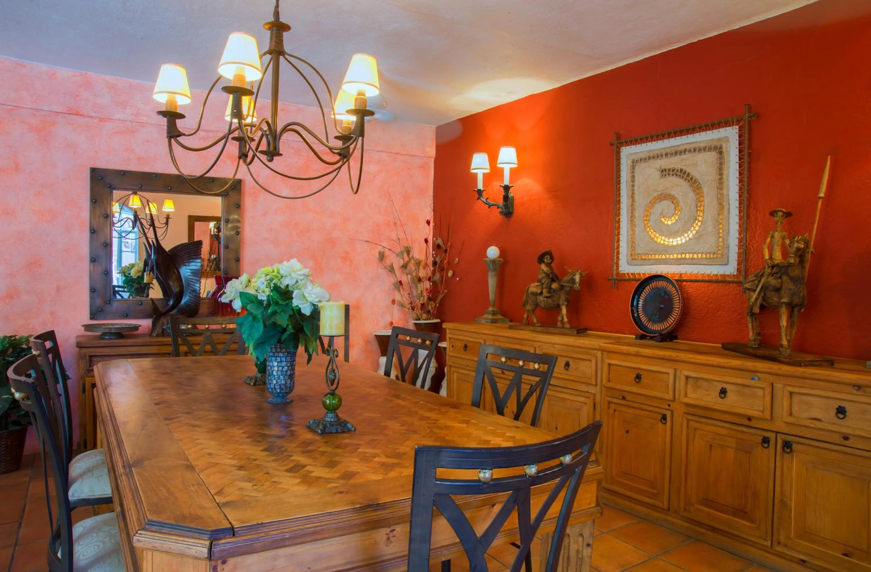 Casa Romance Escondido