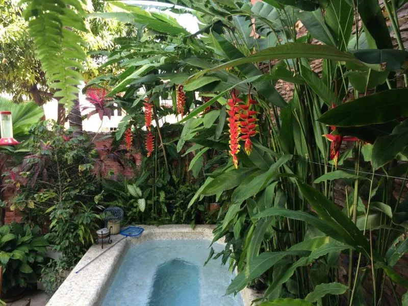 Casa Romance Escondido