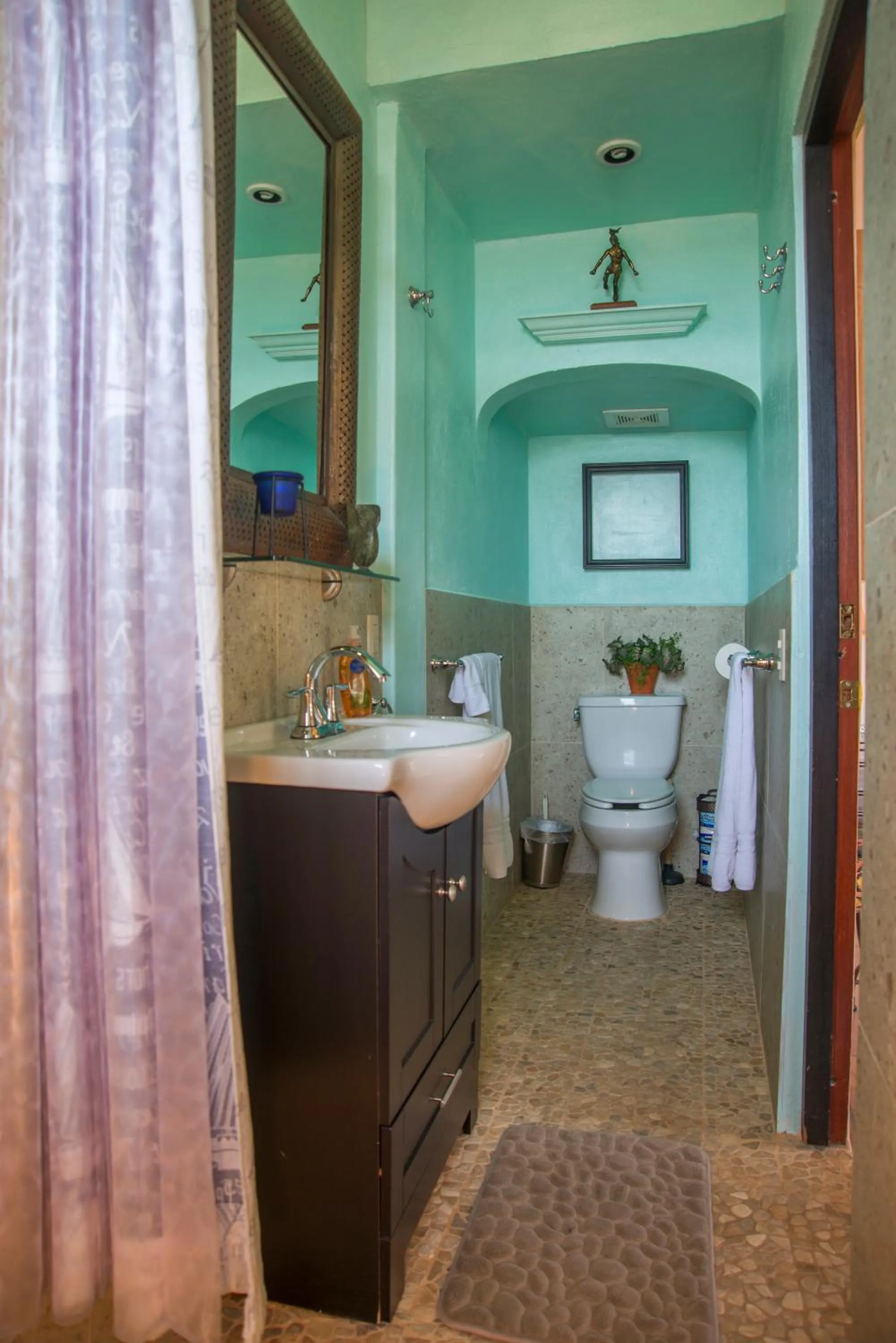 Casa Romance Escondido