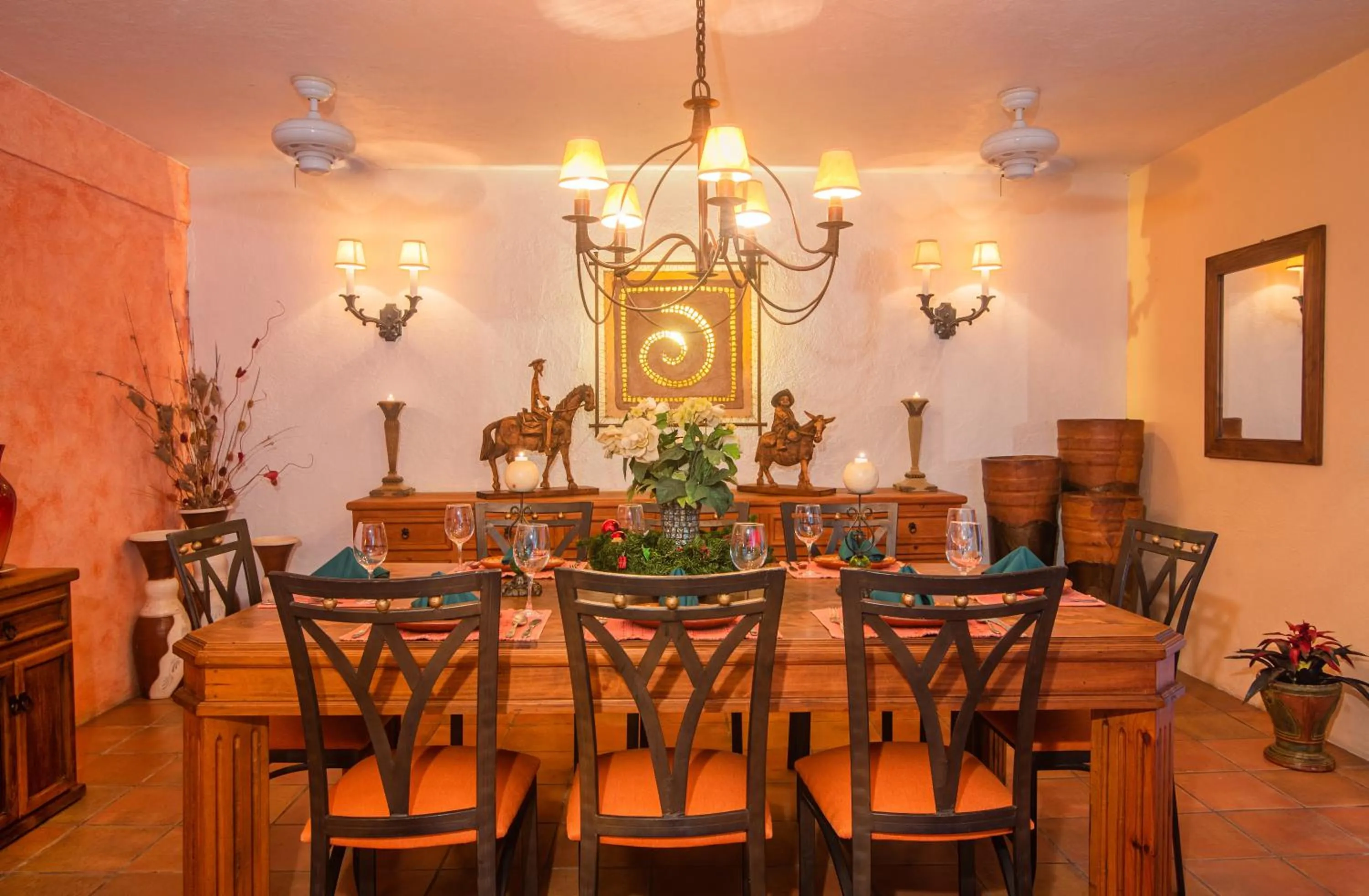 Casa Romance Escondido