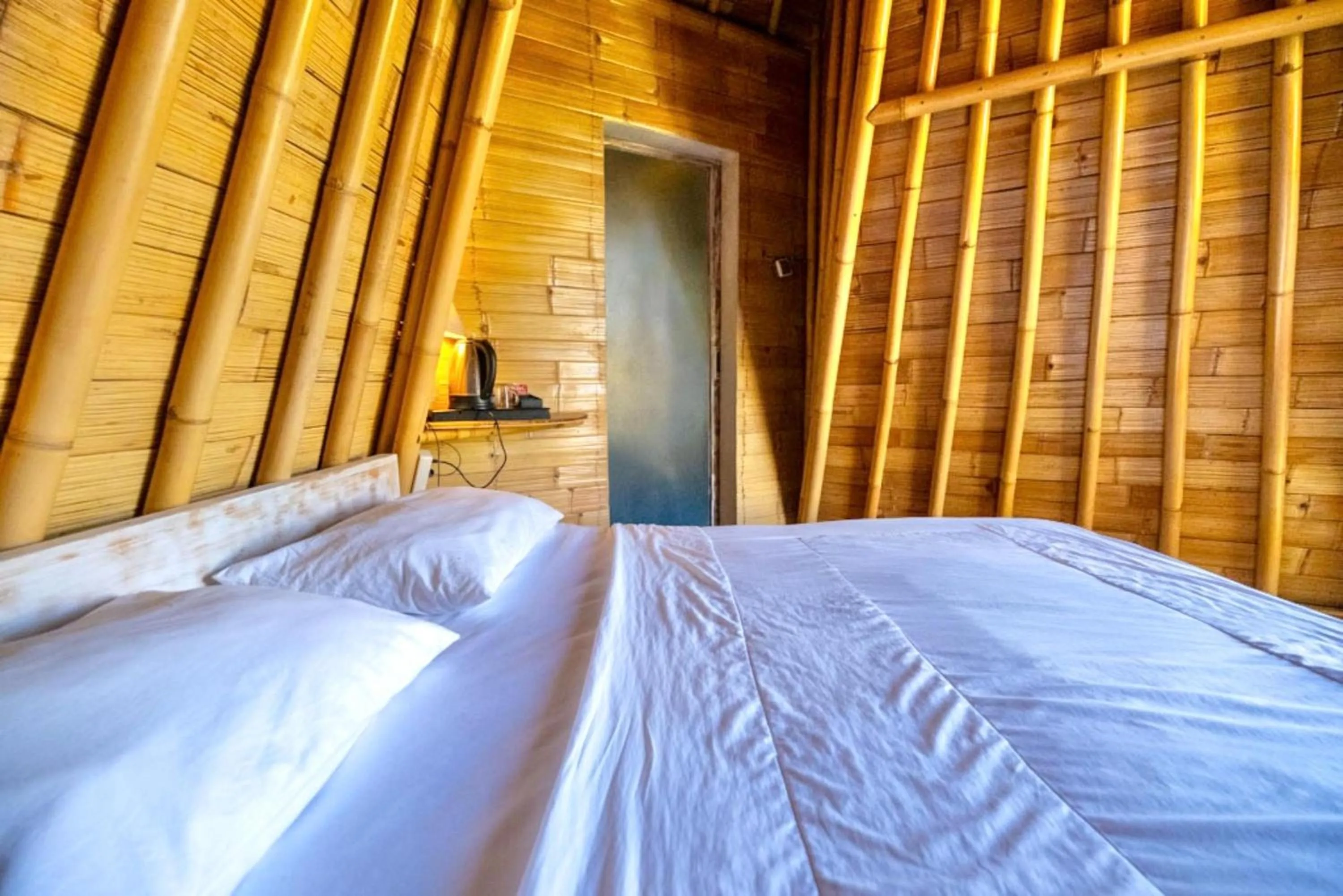Bed in Bamboo Mount Batur and Hot Spring