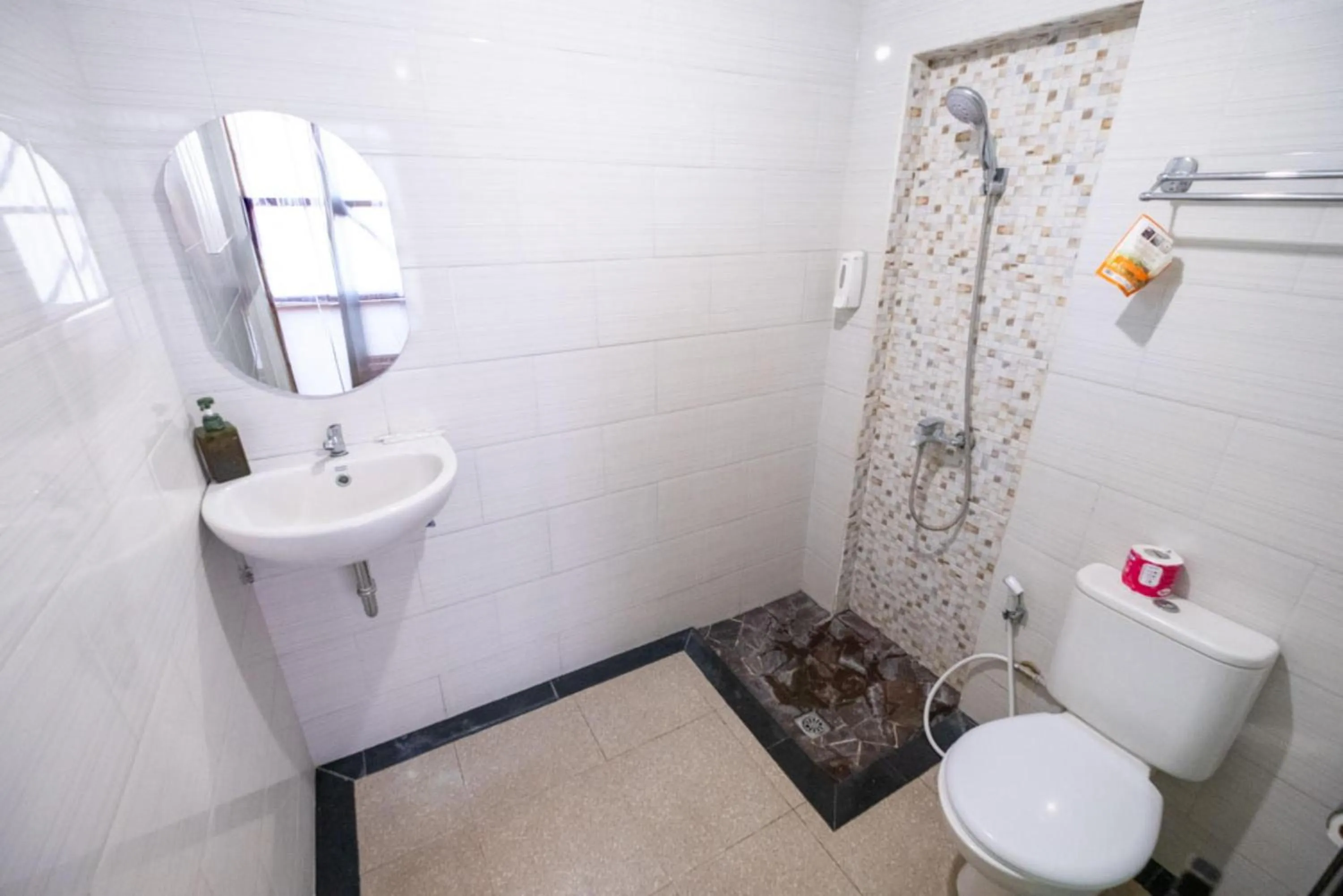 Toilet in Bamboo Mount Batur and Hot Spring