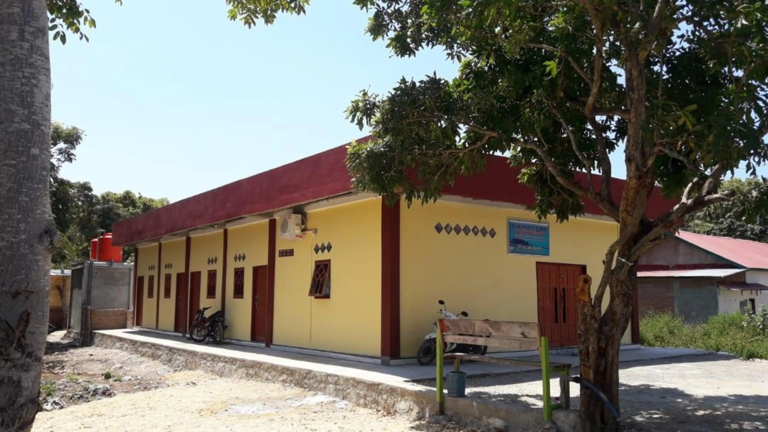 Property building in Penginapan asidik