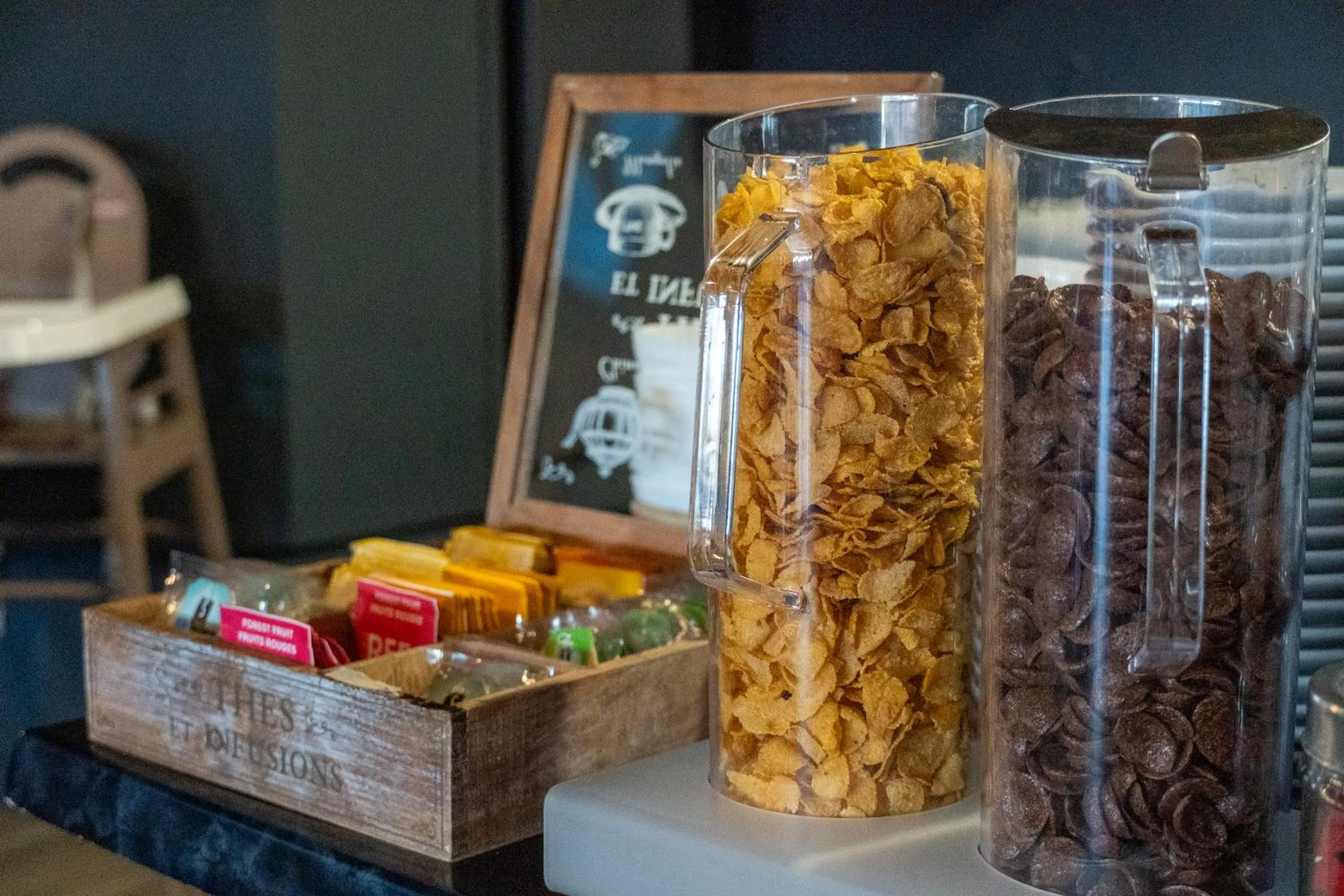 Food in Cit'Hotel Restaurant du Bowling de Millau