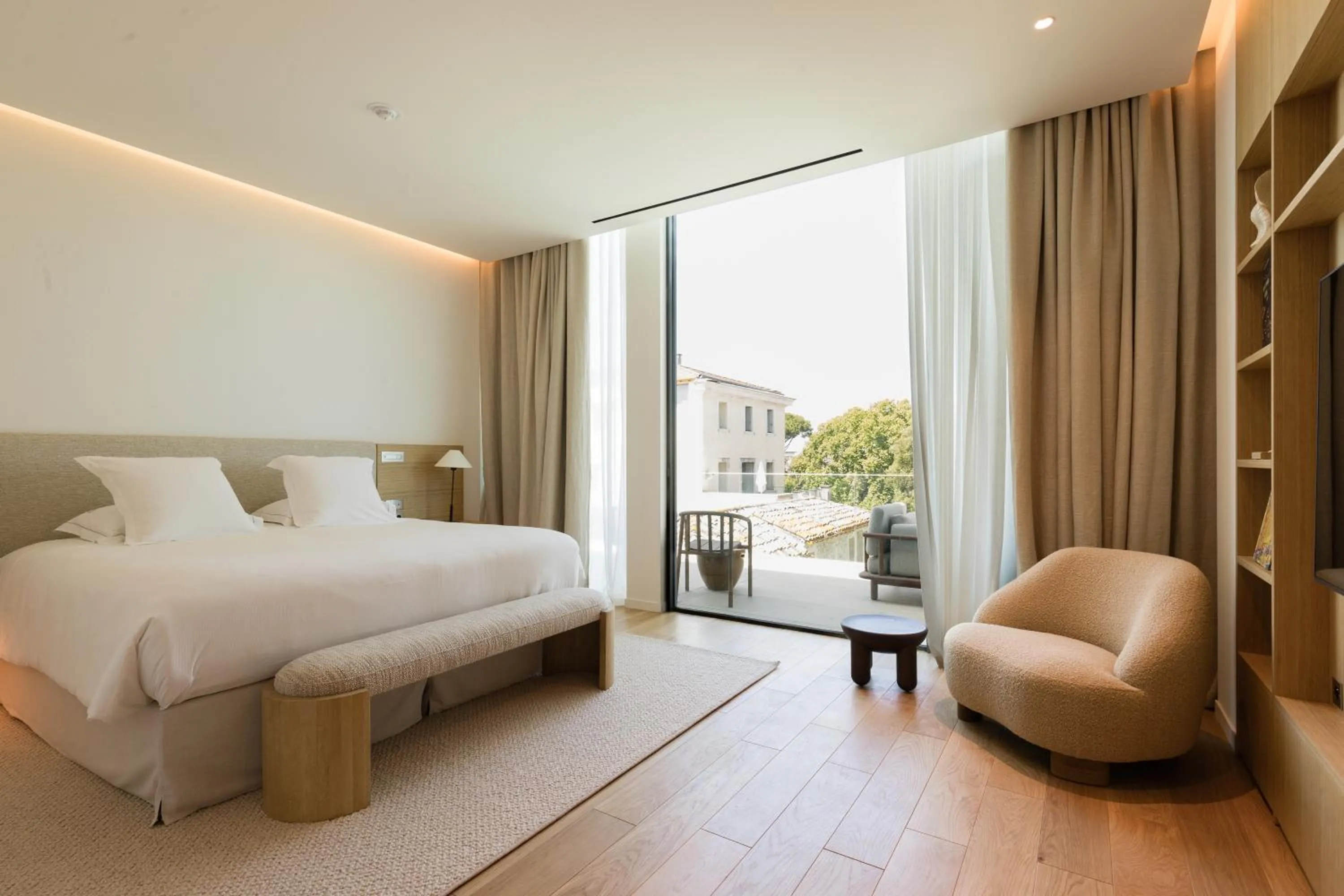 Bedroom, Bed in Domaine de Verchant & Spa - Relais & Châteaux