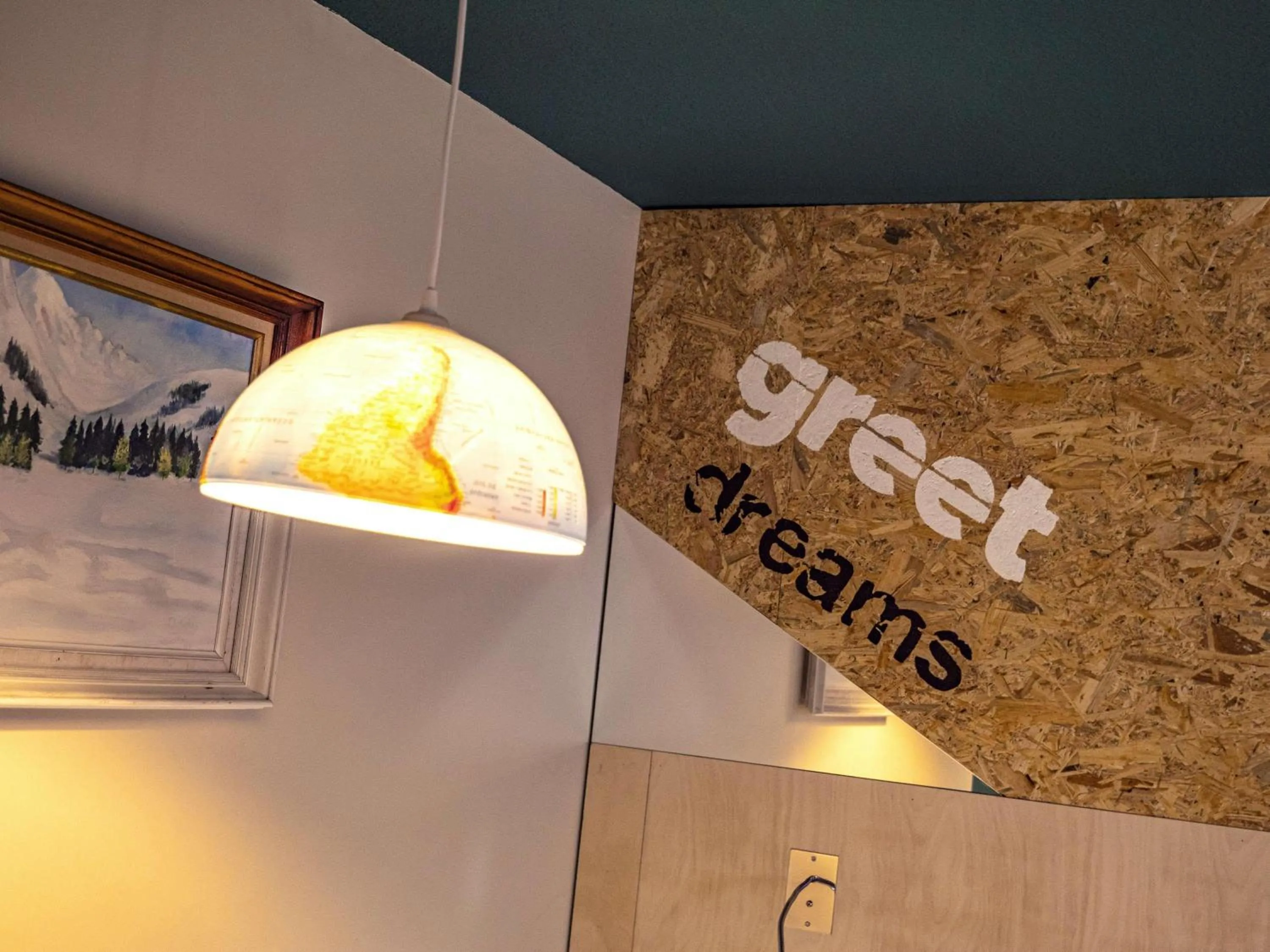 Bedroom in greet Hotel Marseille Provence Aéroport