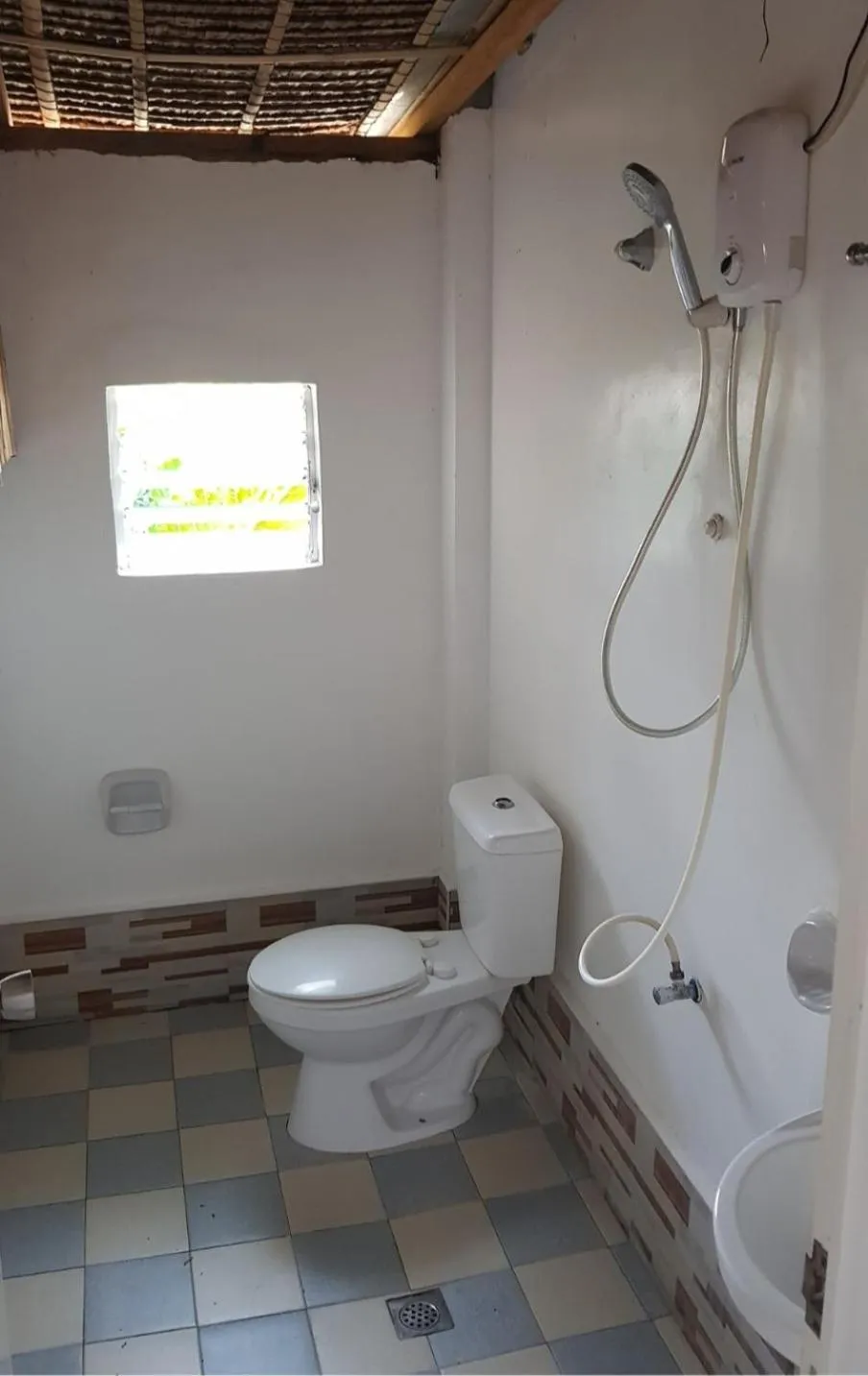 Bathroom in Nirvana Bamboo & Dive resort