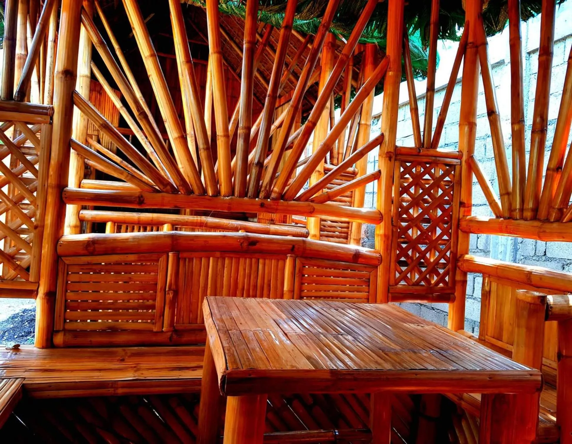 Restaurant/places to eat in Nirvana Bamboo & Dive resort