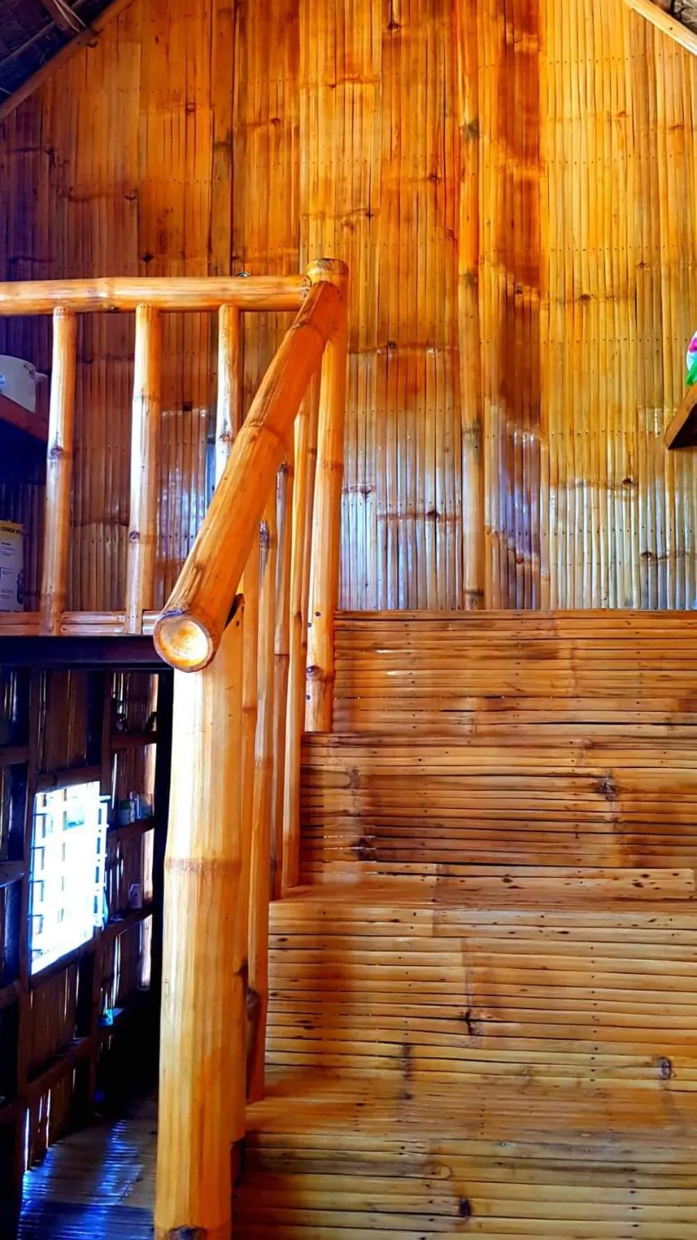 Nirvana Bamboo & Dive resort