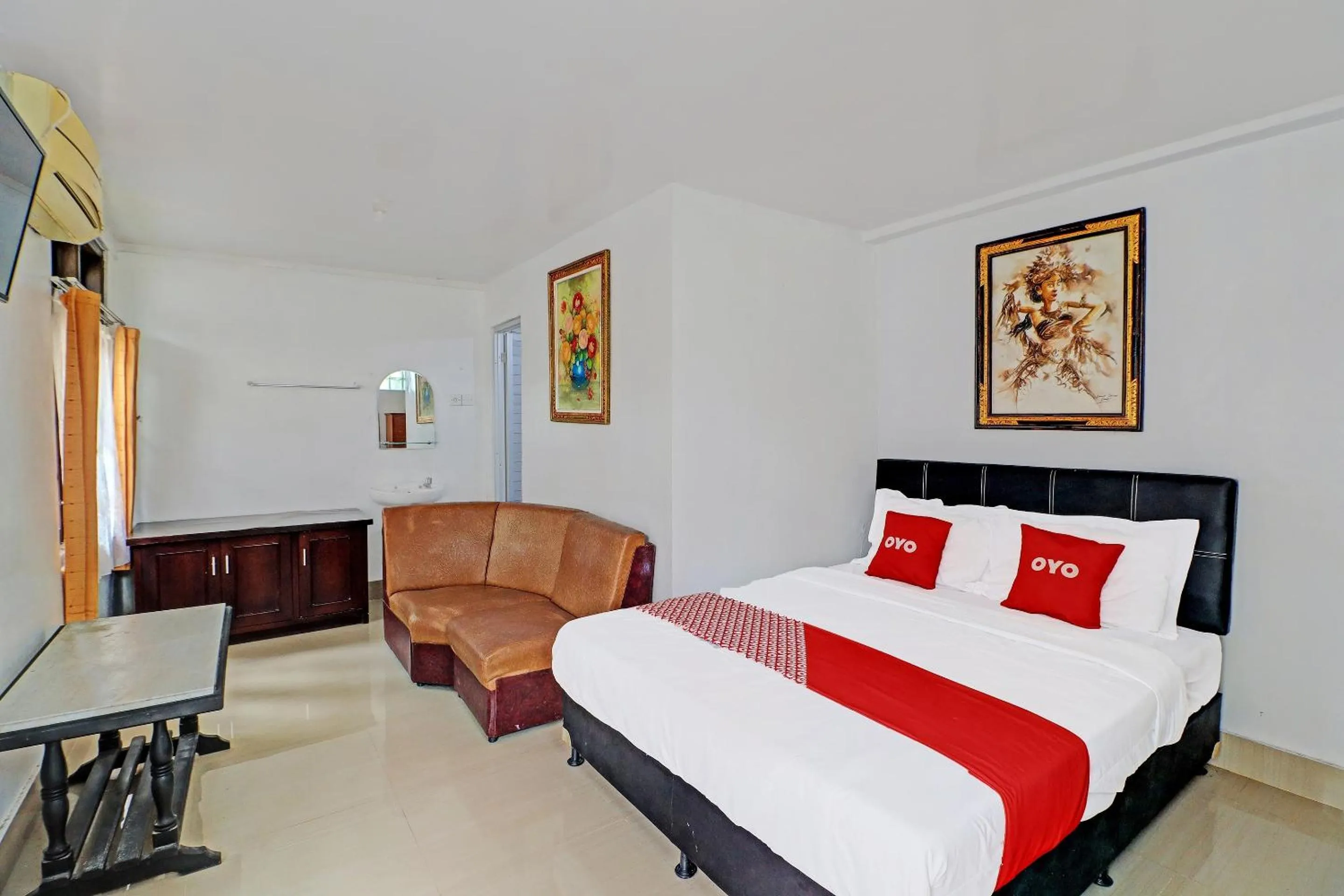 Bedroom, Bed in Hotel O Gusti Residence