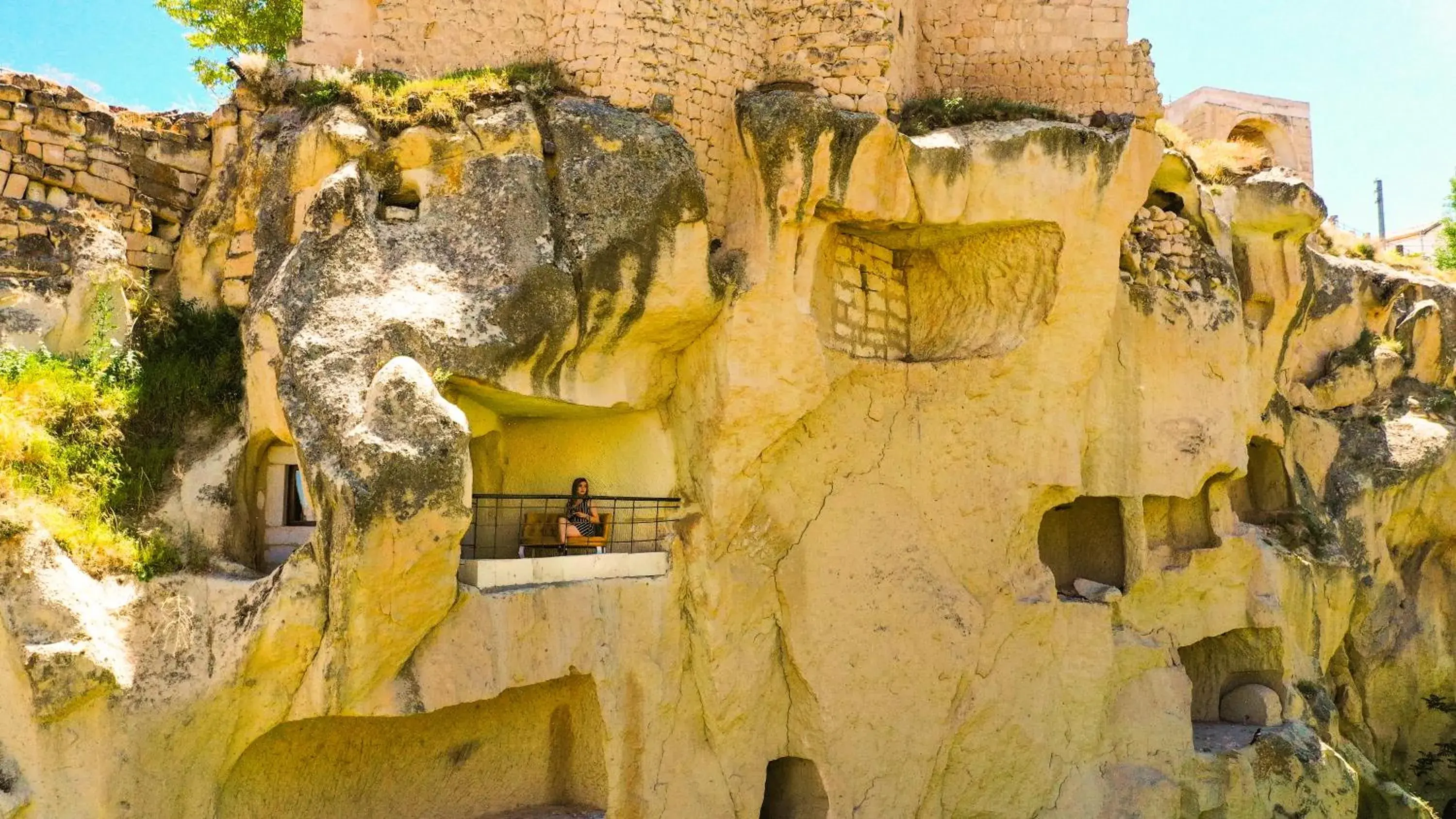 King Room with Balcony in Heritage Cave Suites King Room with Balcony in Heritage Cave Suites