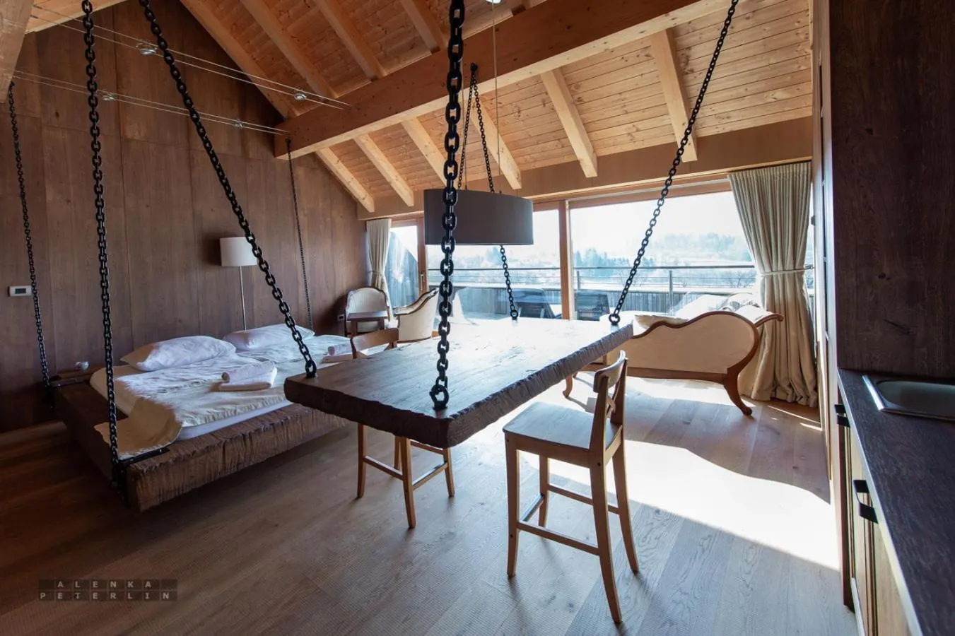 Decorative detail, Bed in Vinica Castle Boutique & Spa Hotel