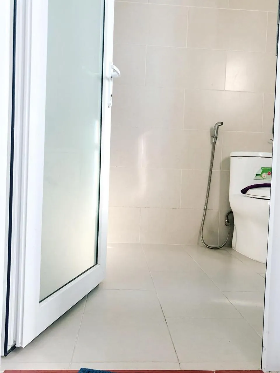 Bathroom in Oscar Hotel