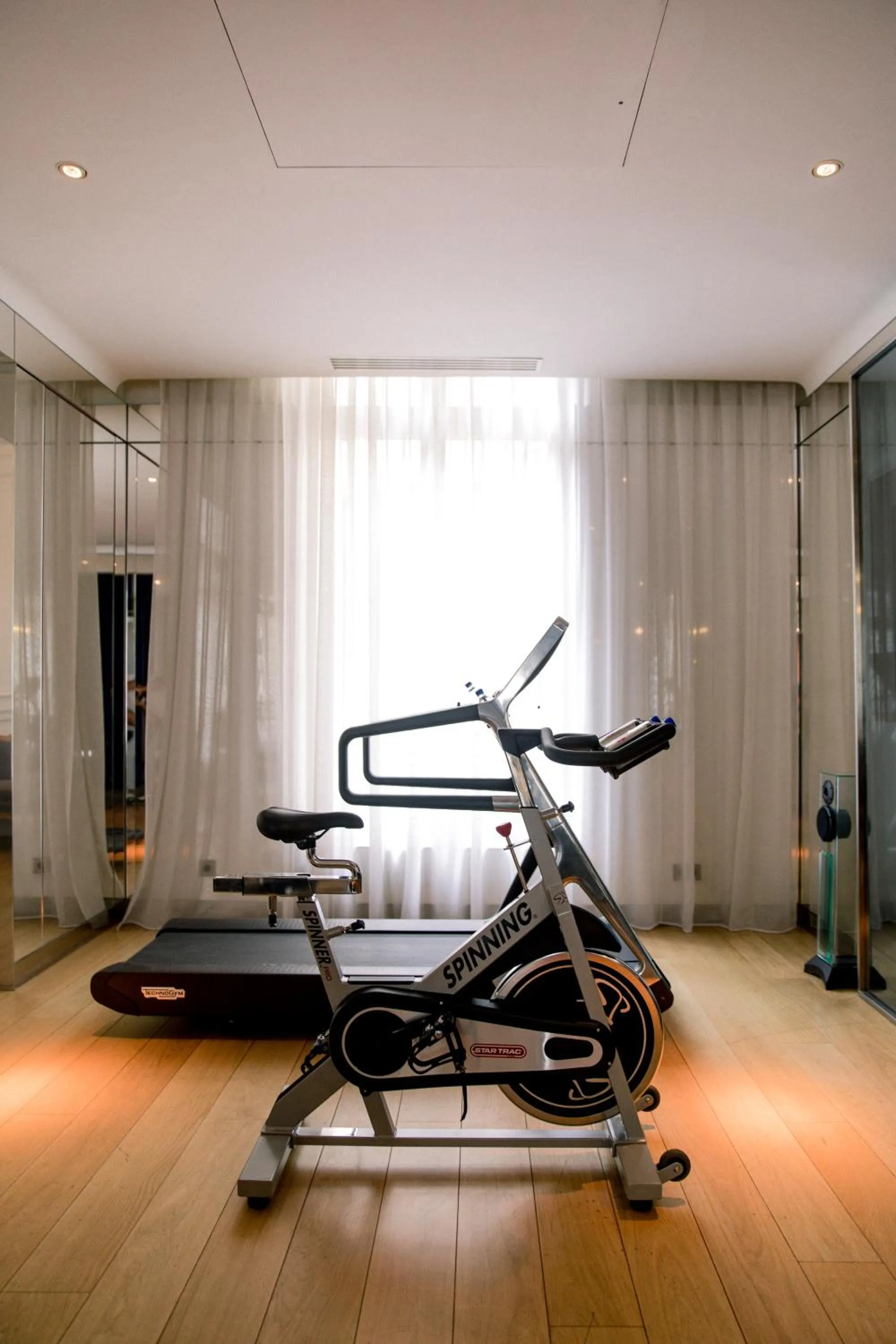 Fitness centre/facilities in Hôtel Le Royal Monceau Raffles Paris
