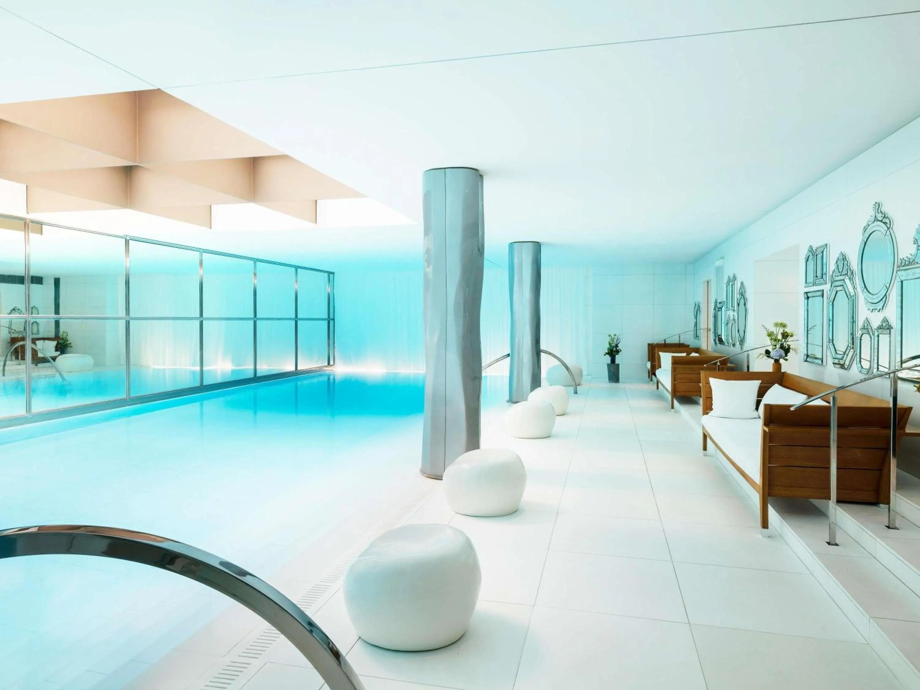 Property building in Hôtel Le Royal Monceau Raffles Paris