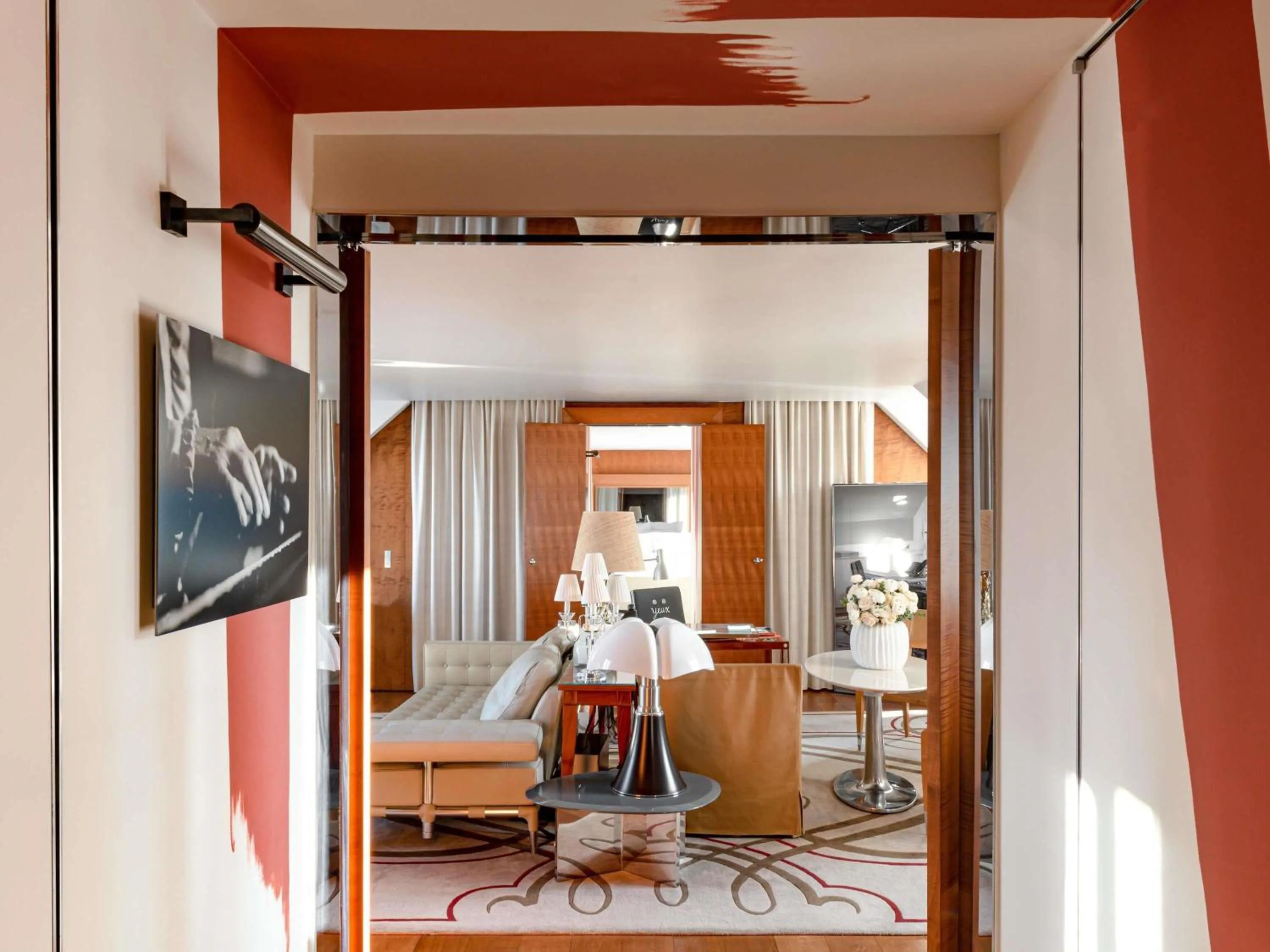 Bedroom in Hôtel Le Royal Monceau Raffles Paris