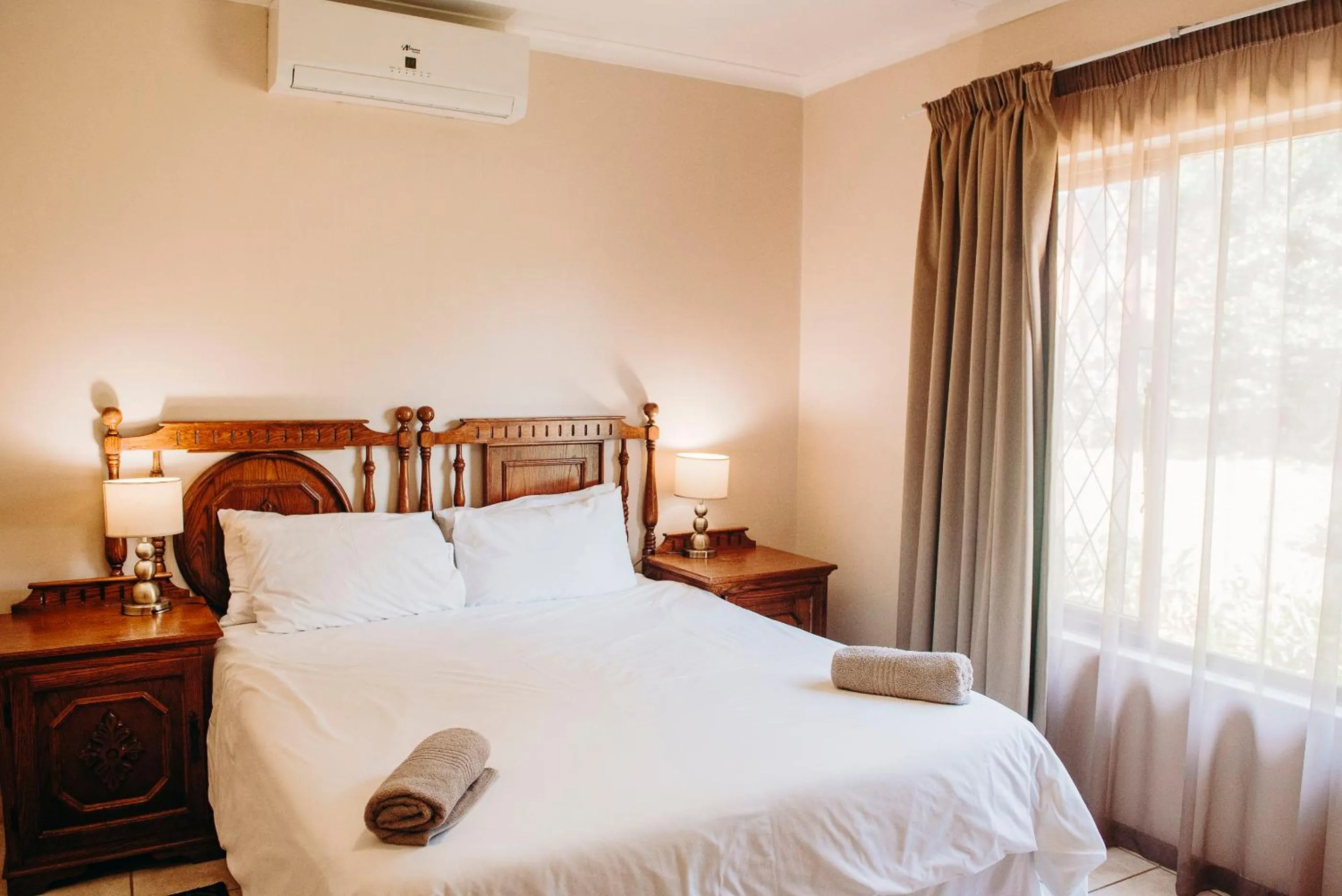 Bed in Port Edward Holiday Resort