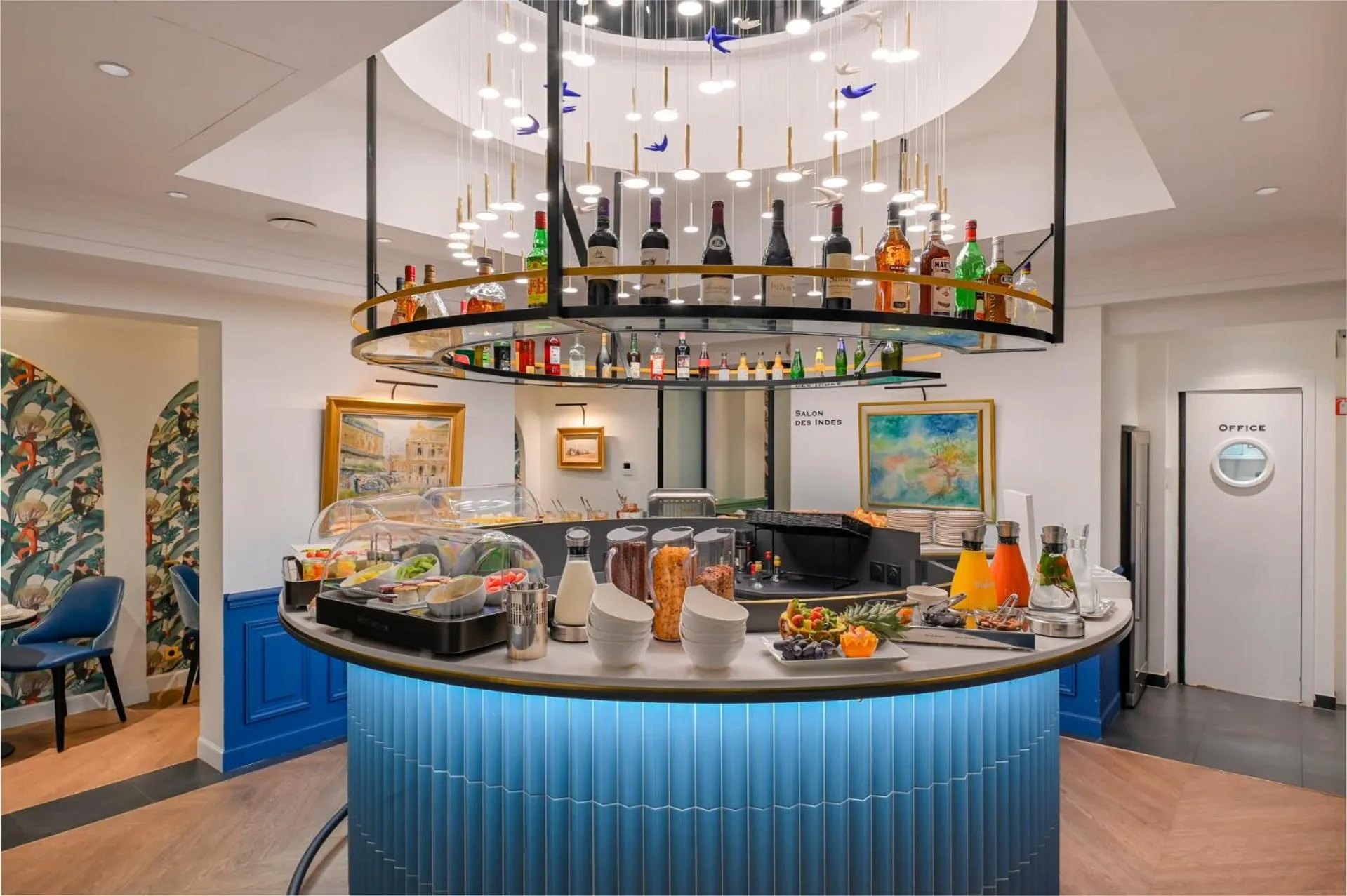 Food and drinks in Hotel Cambon