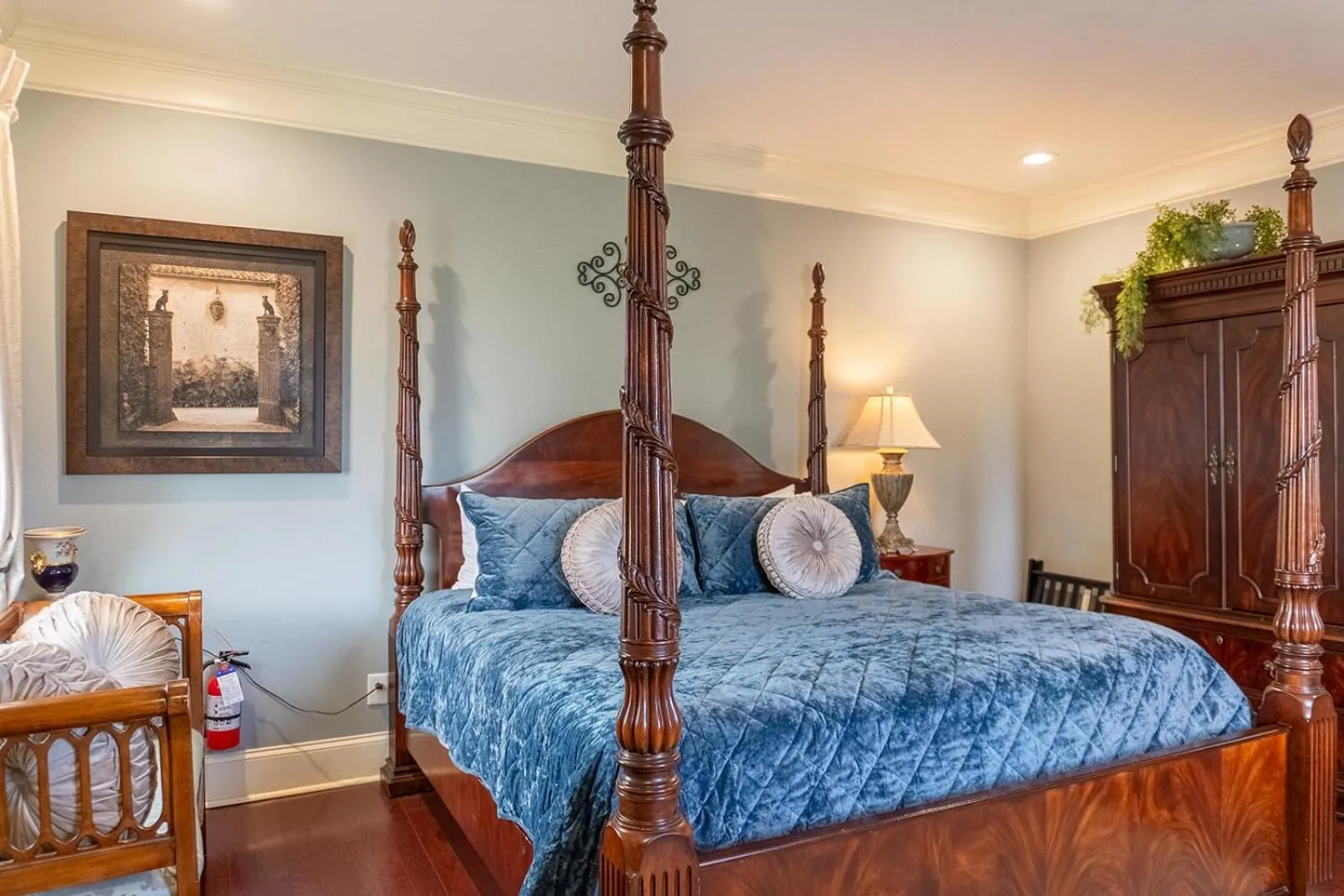 Bed in Belle Air Mansion and Inn