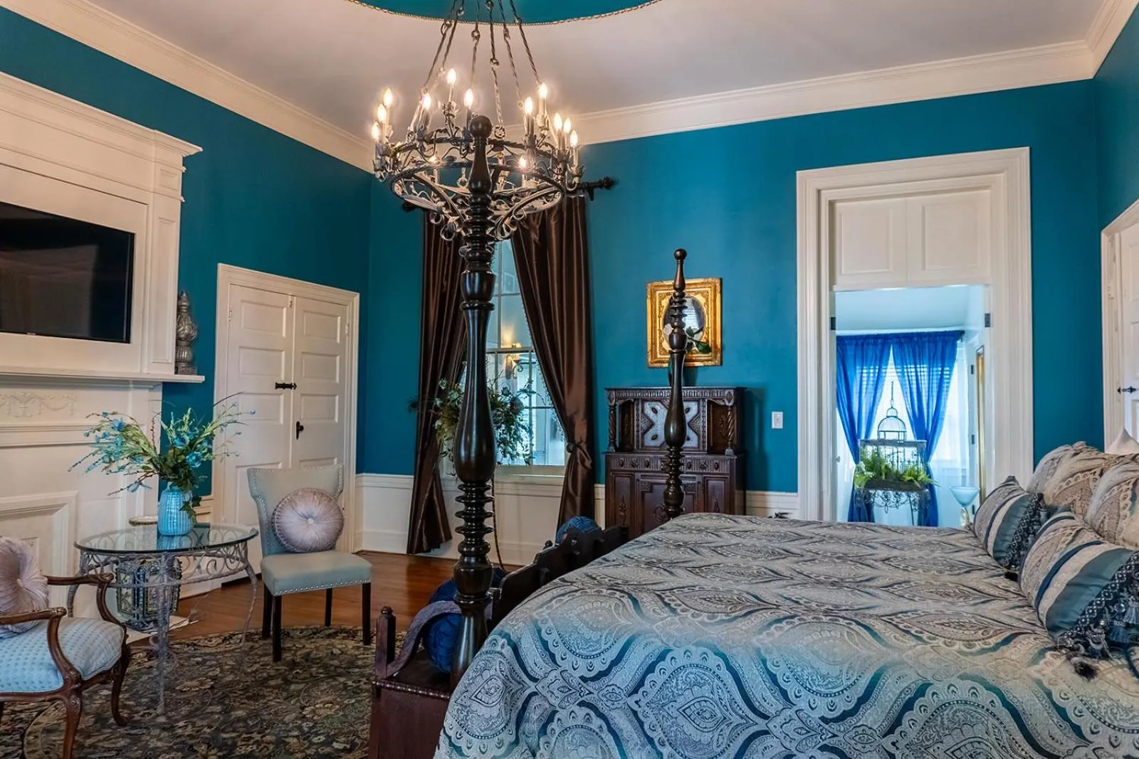 Bed in Belle Air Mansion and Inn