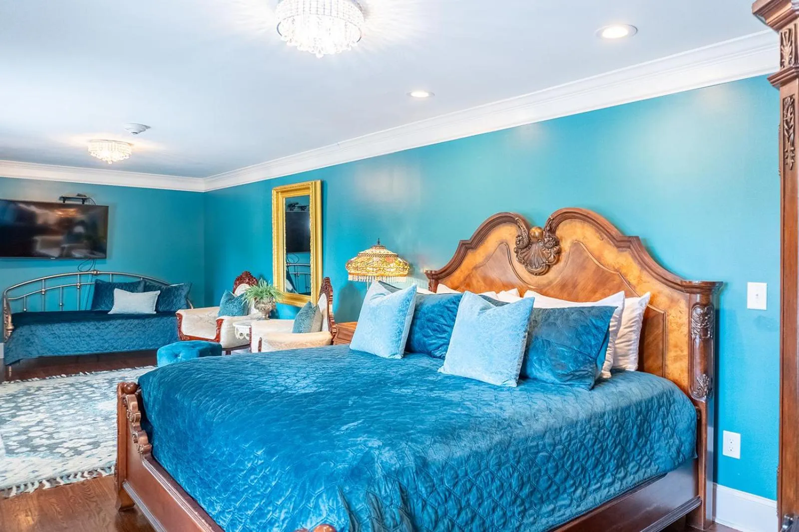 Bed in Belle Air Mansion and Inn