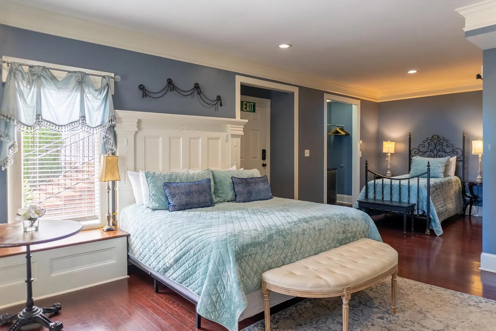 Bed in Belle Air Mansion and Inn