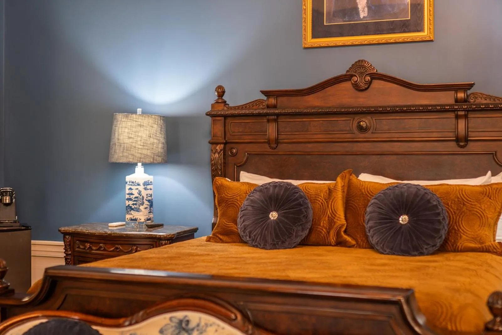 Bed in Belle Air Mansion and Inn