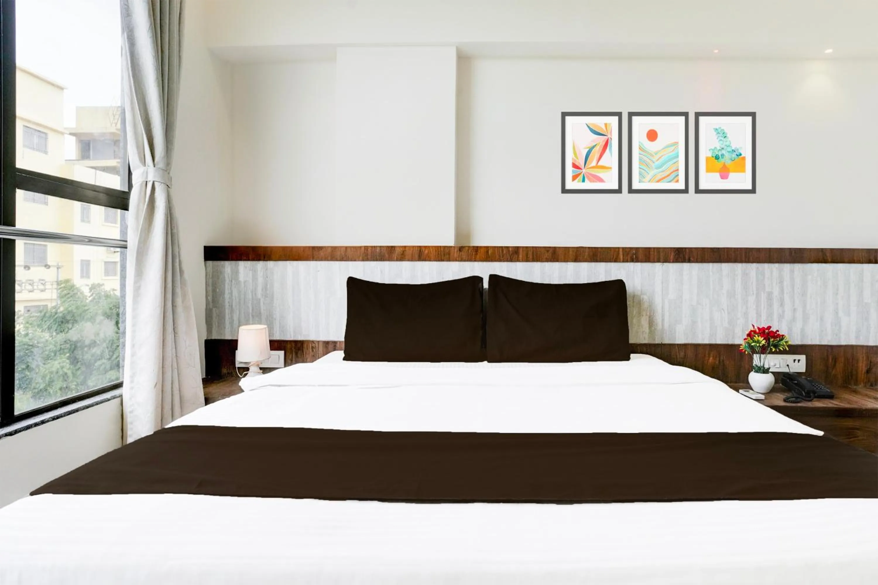 Bedroom, Bed in Super Collection O Shirdi