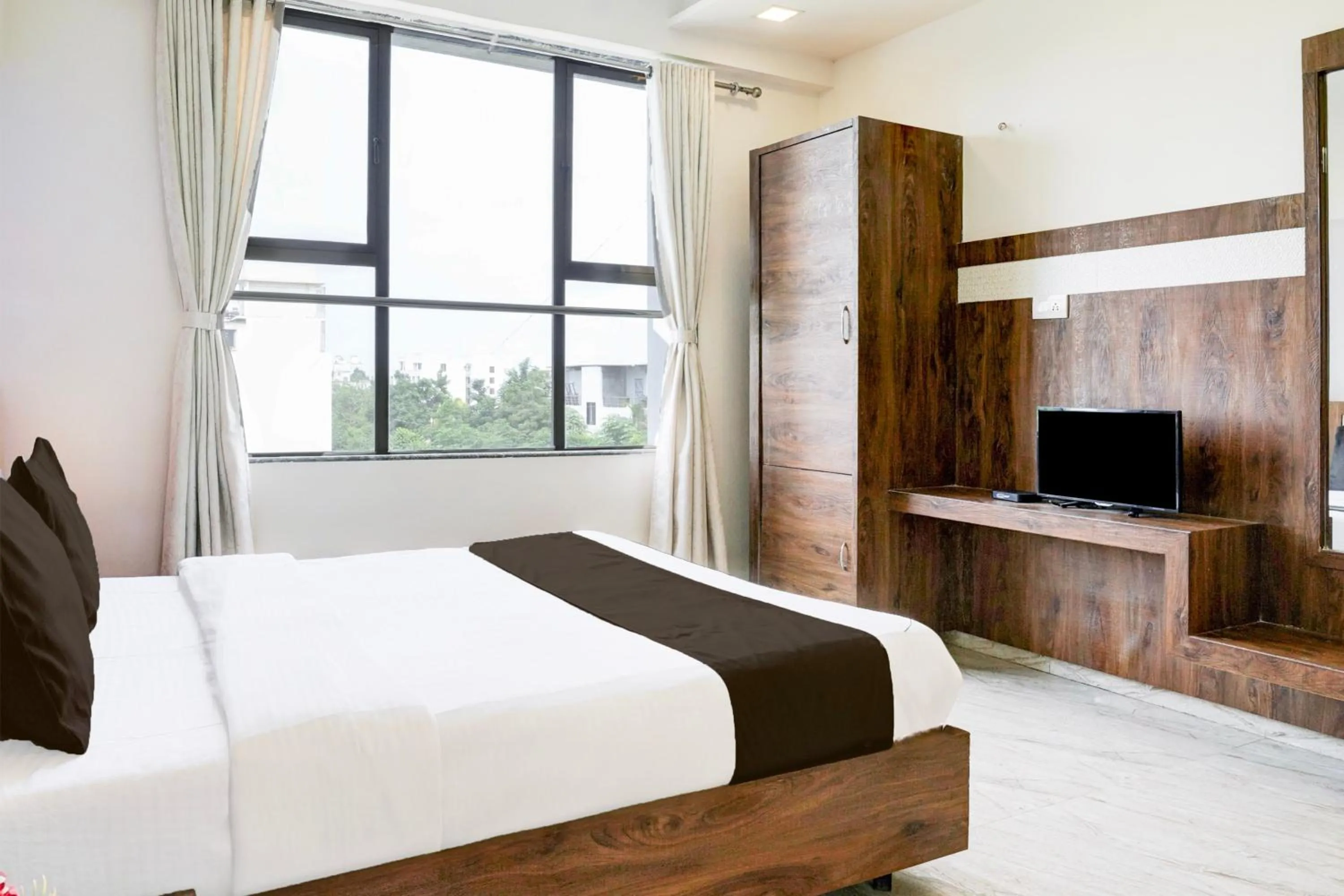 Bedroom, Bed in Super Collection O Shirdi