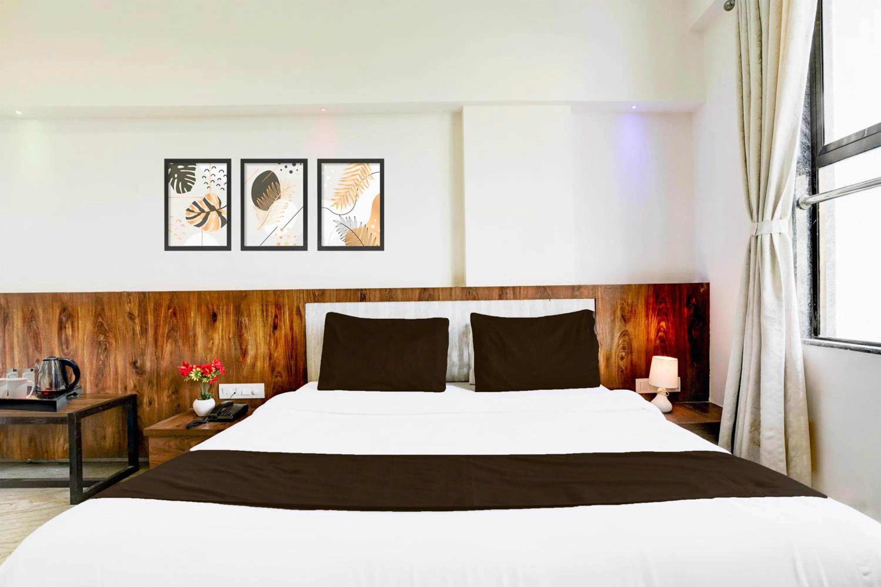 Bedroom, Bed in Super Collection O Shirdi