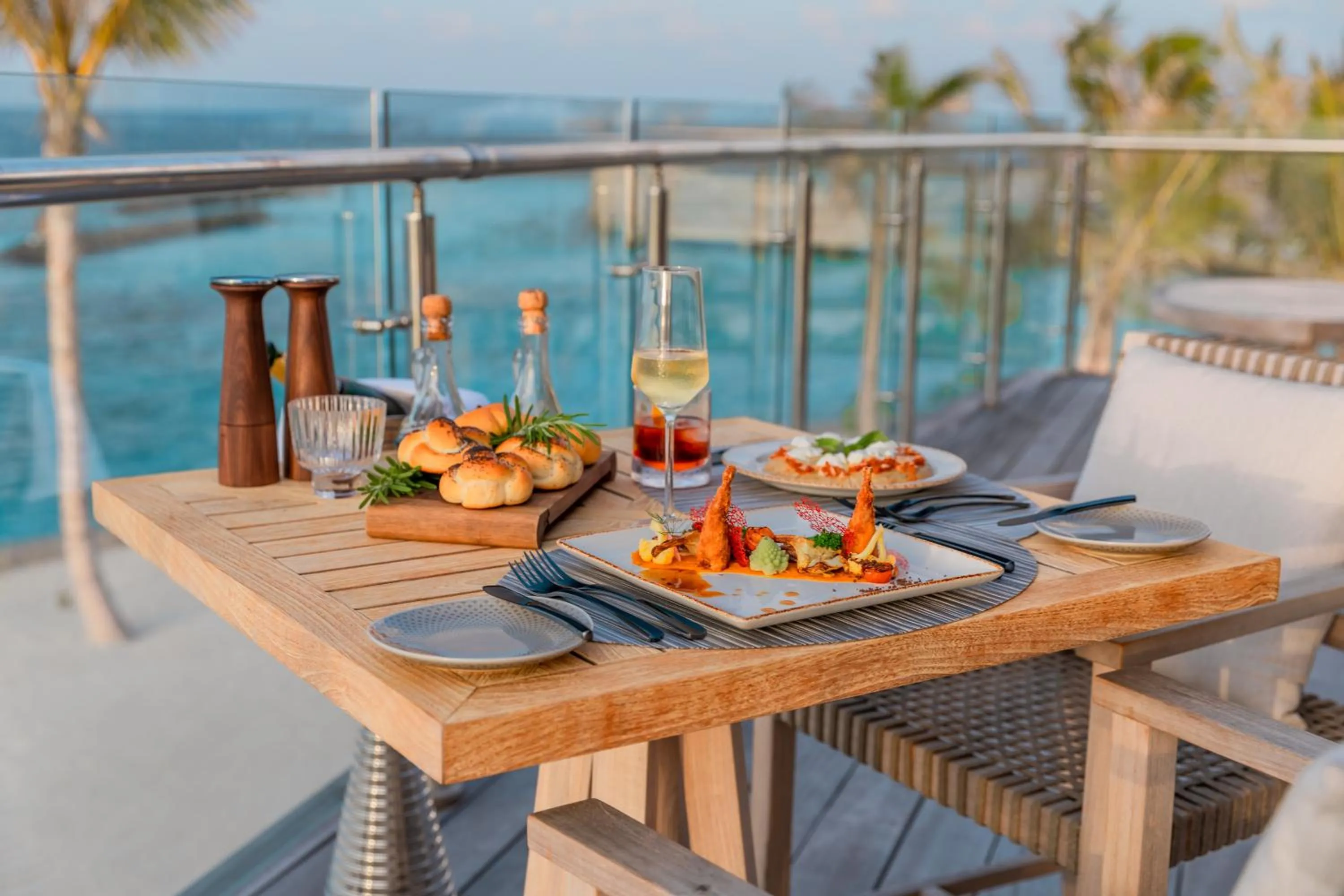Restaurant/places to eat in Kagi Maldives Resort & Spa