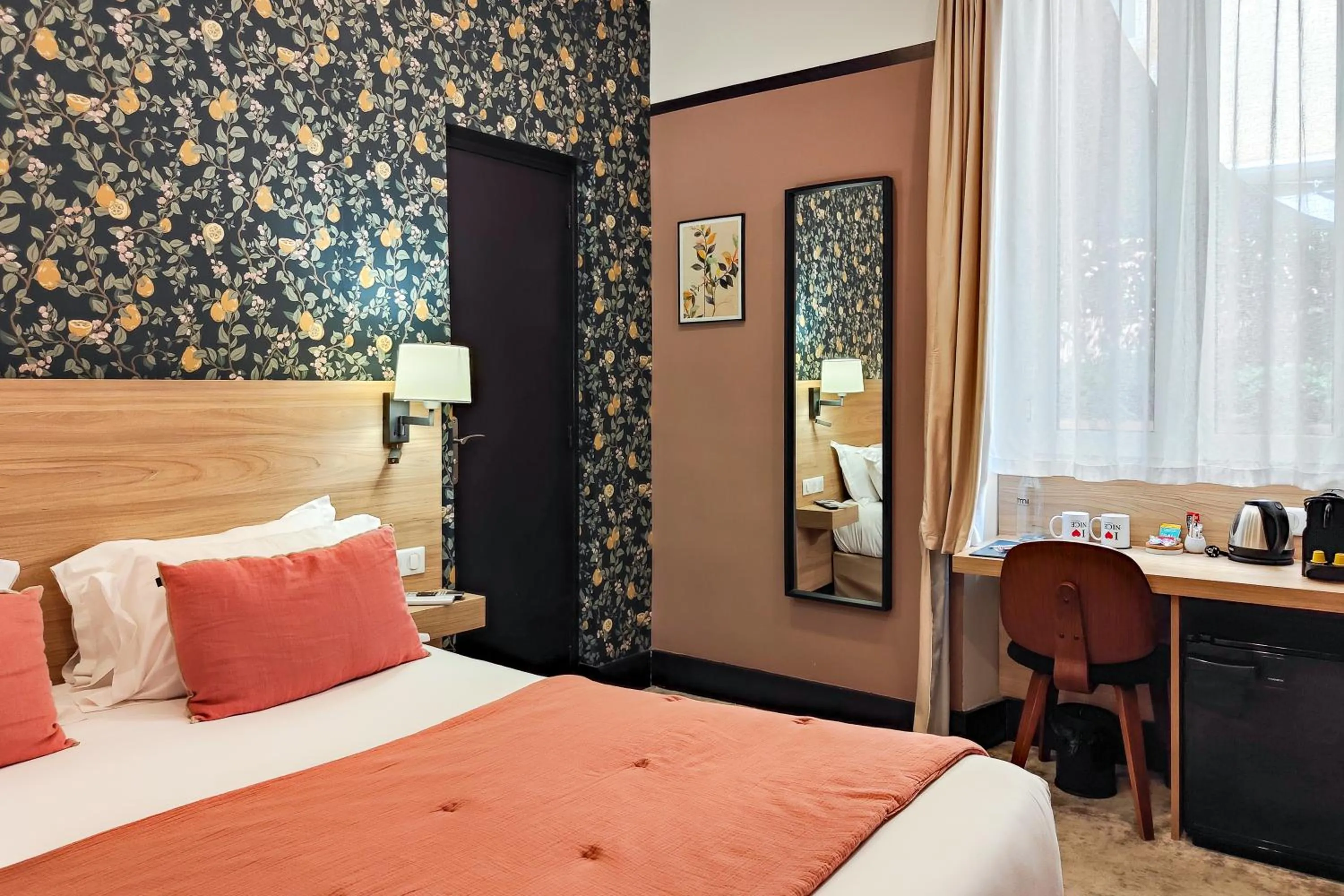 Photo of the whole room, Bed in Hôtel de France, un hôtel AMMI