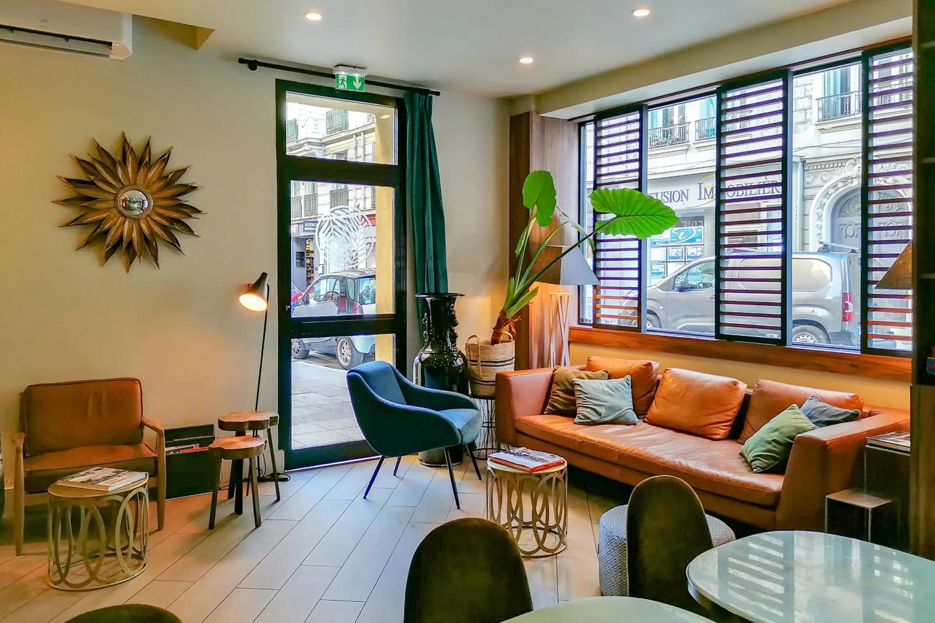 Living room in Hôtel de France, un hôtel AMMI