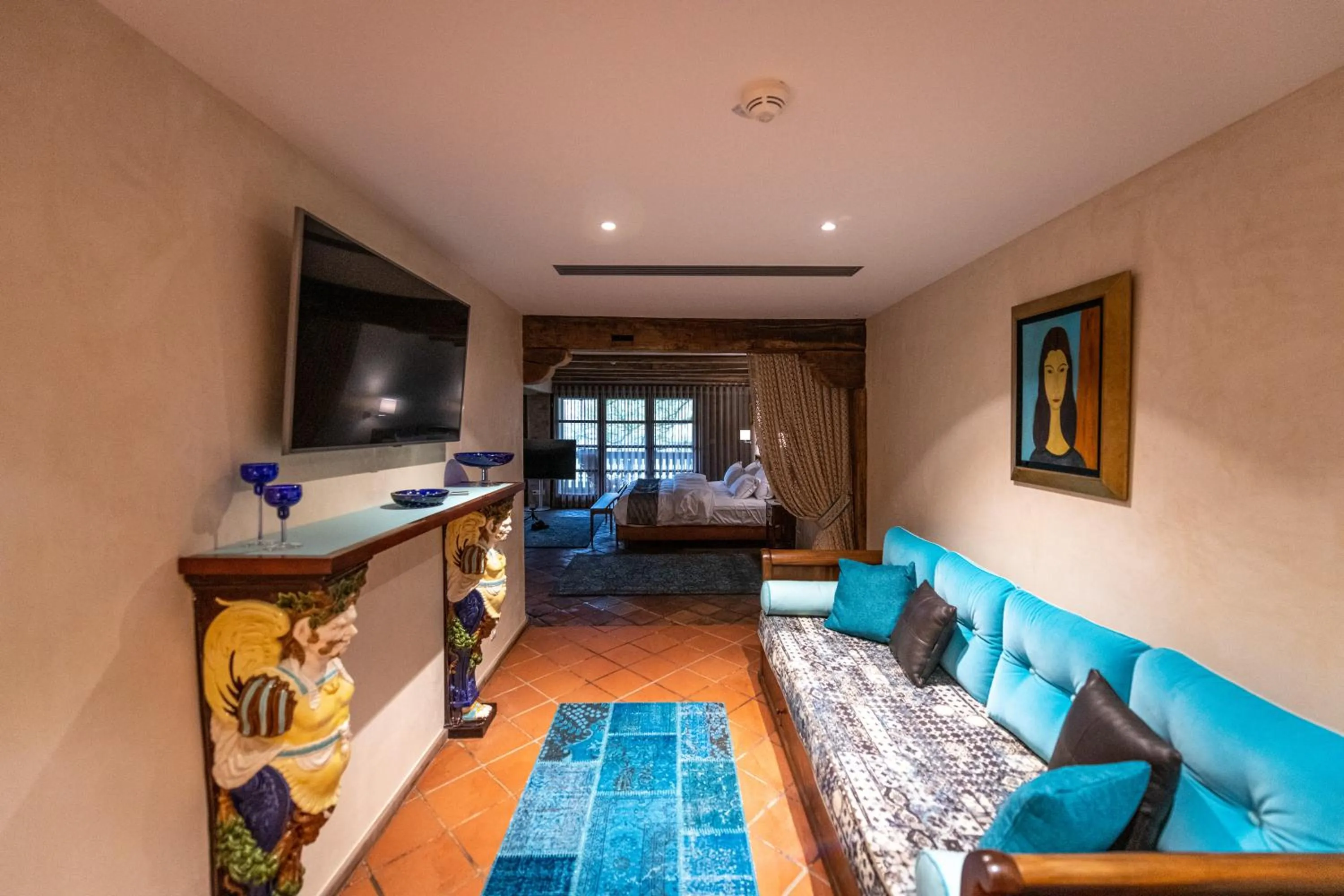 TV and multimedia, Bed in Auberge Saint Walfrid Hôtel Restaurant & Spa