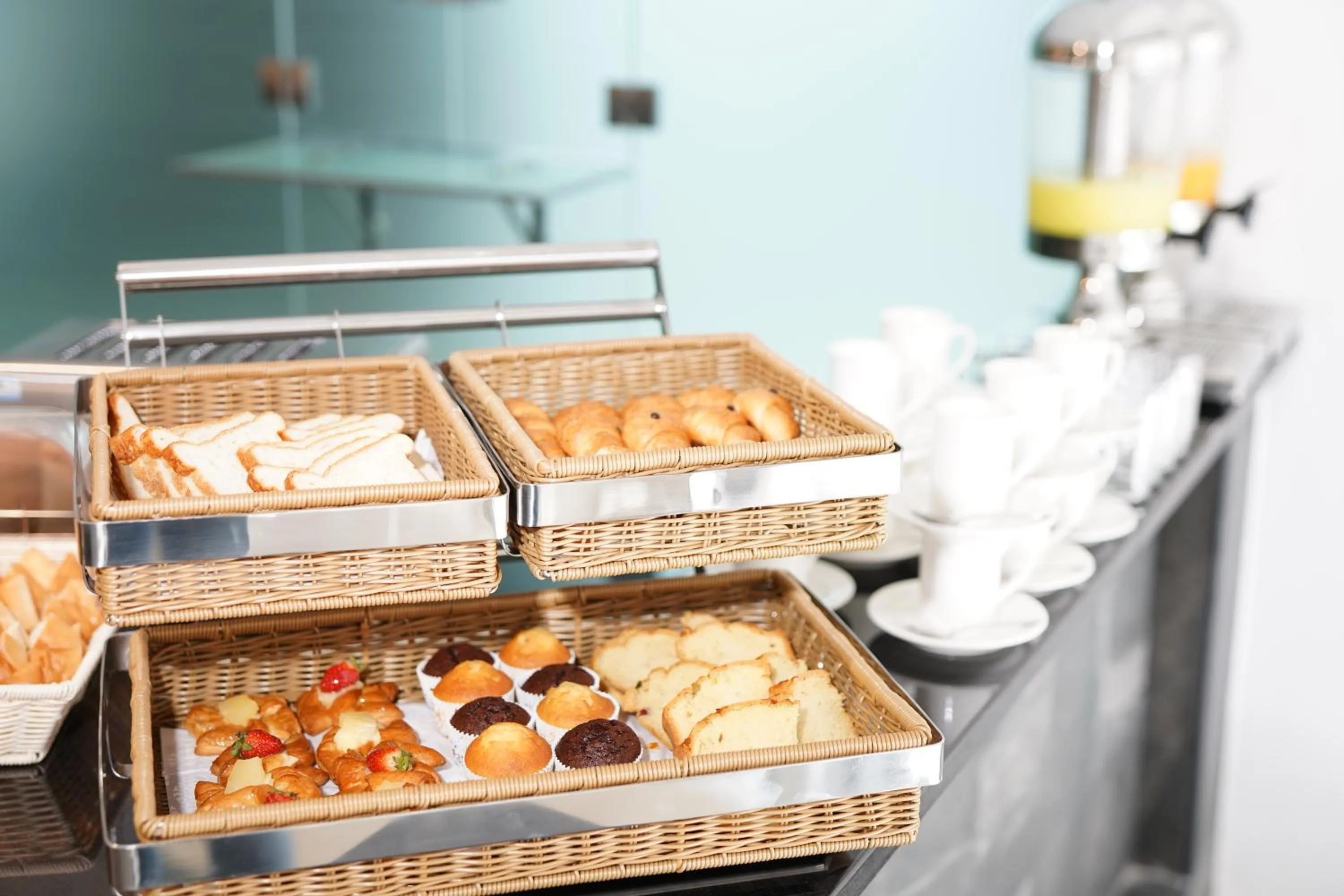 Restaurant/places to eat, Food in Artal Hotel