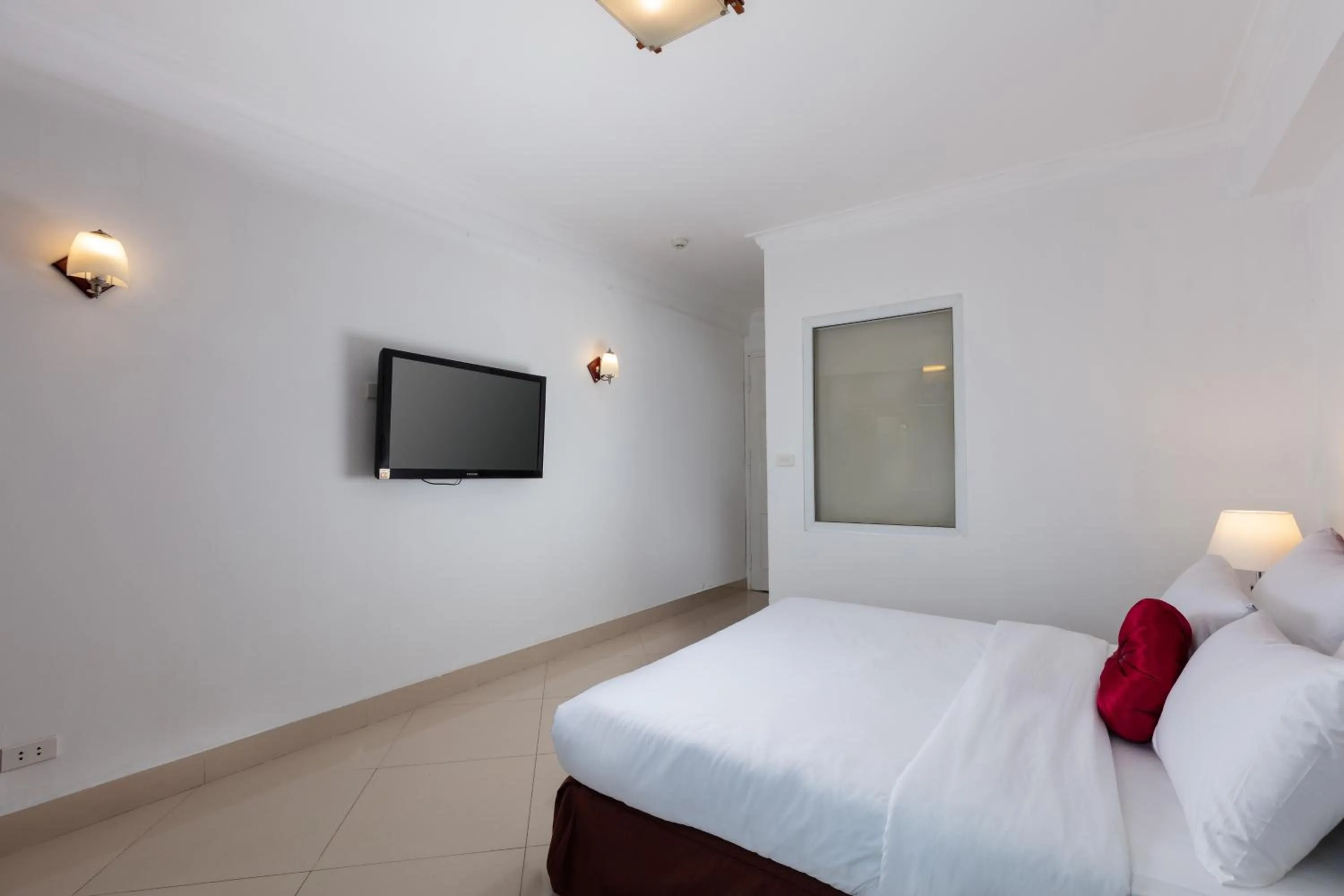 Bed in Hanoi Amore Hotel & Travel