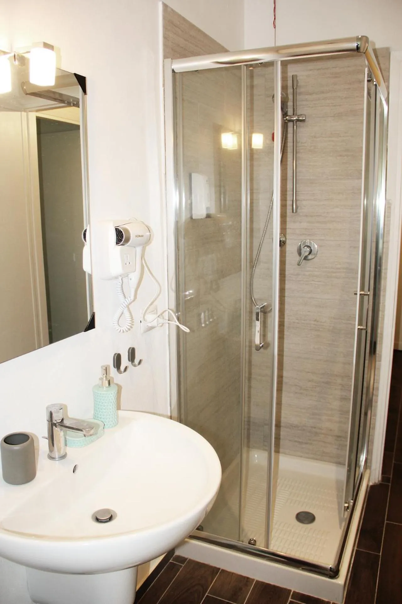 Shower in La Casetta di Alvaro